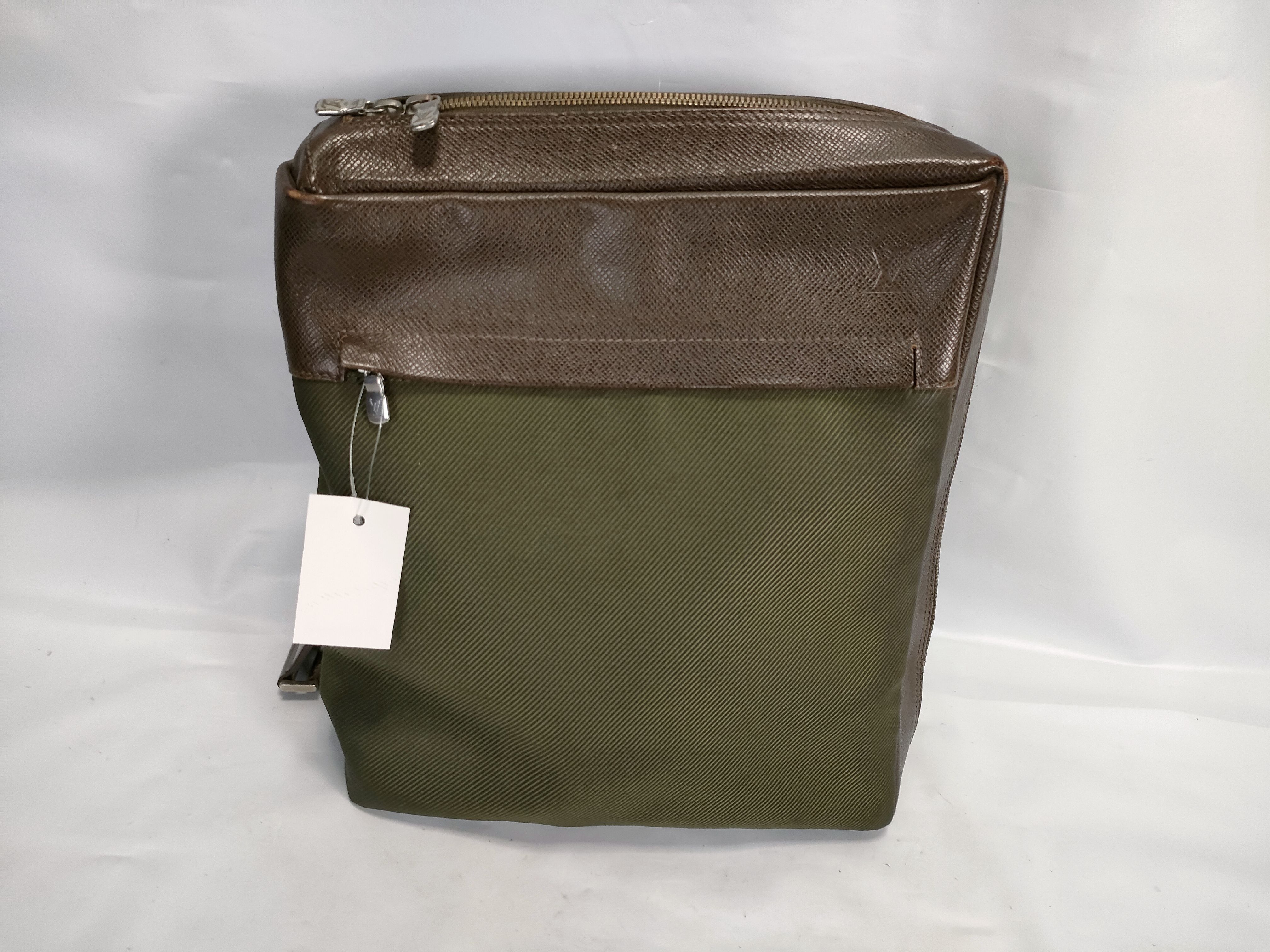 Taiga Beluga Shoulder Bag