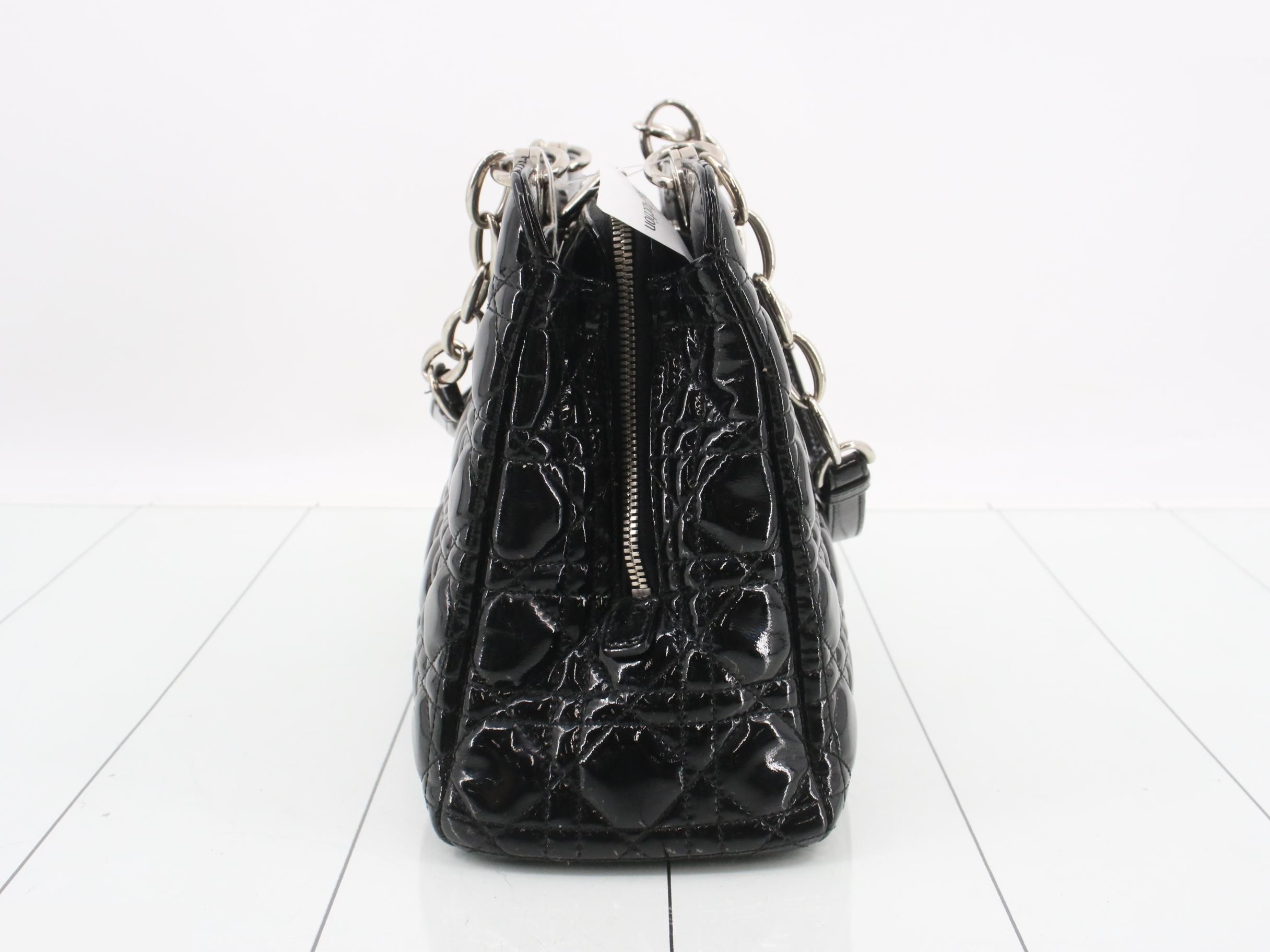 handbag — view 4