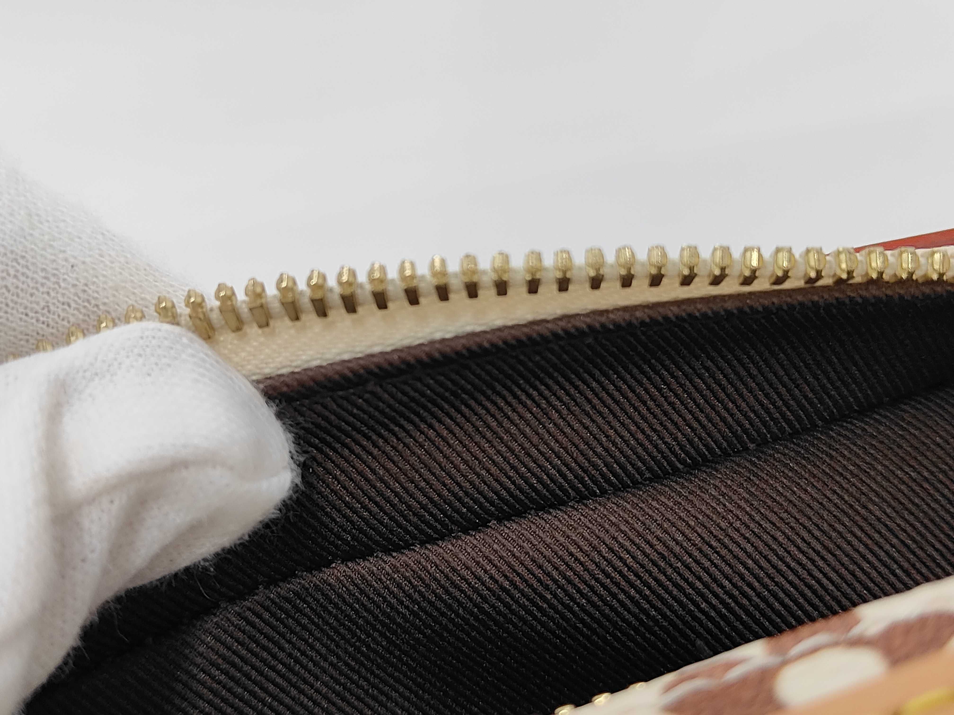 shoulder bag — view 10