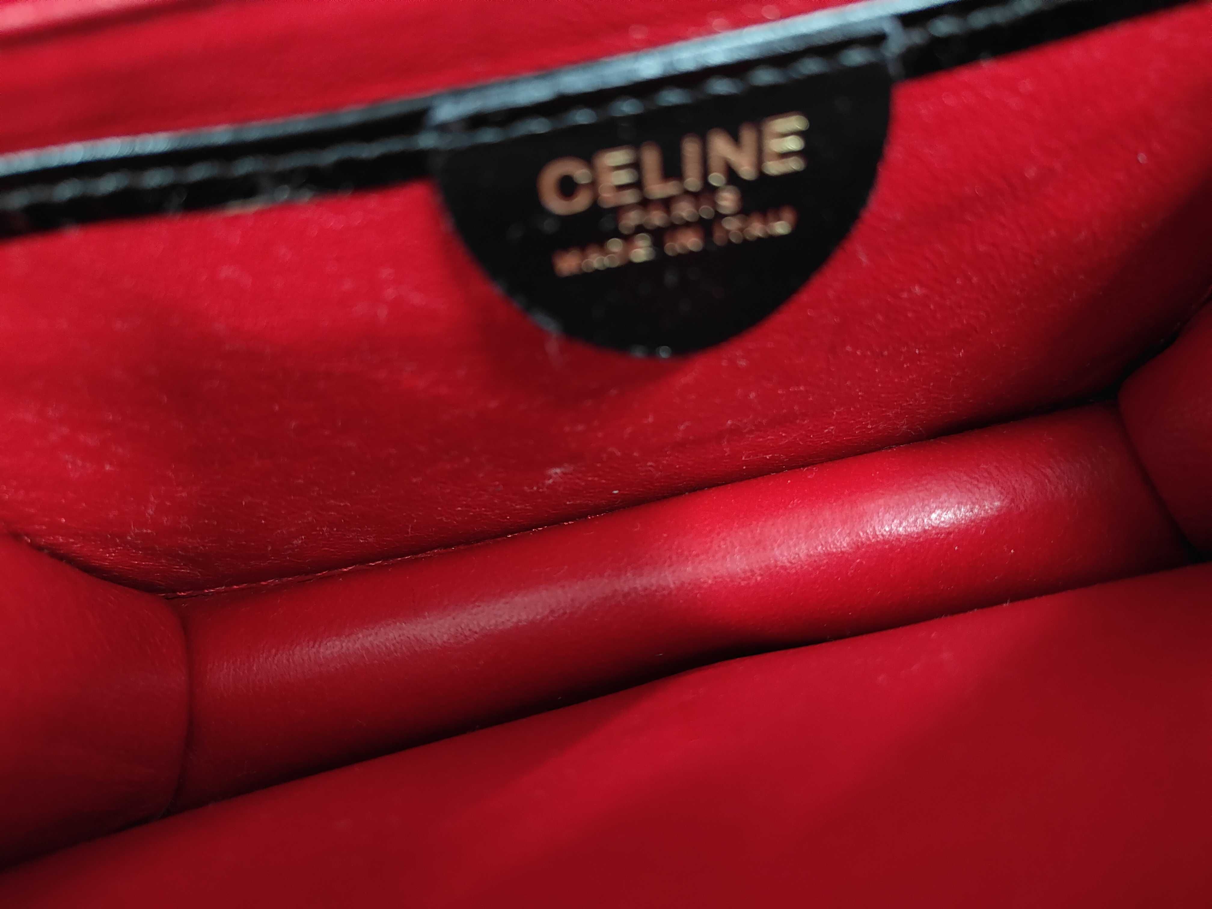Triomphe Shoulder Bag Leather Shoulder Bag — view 9