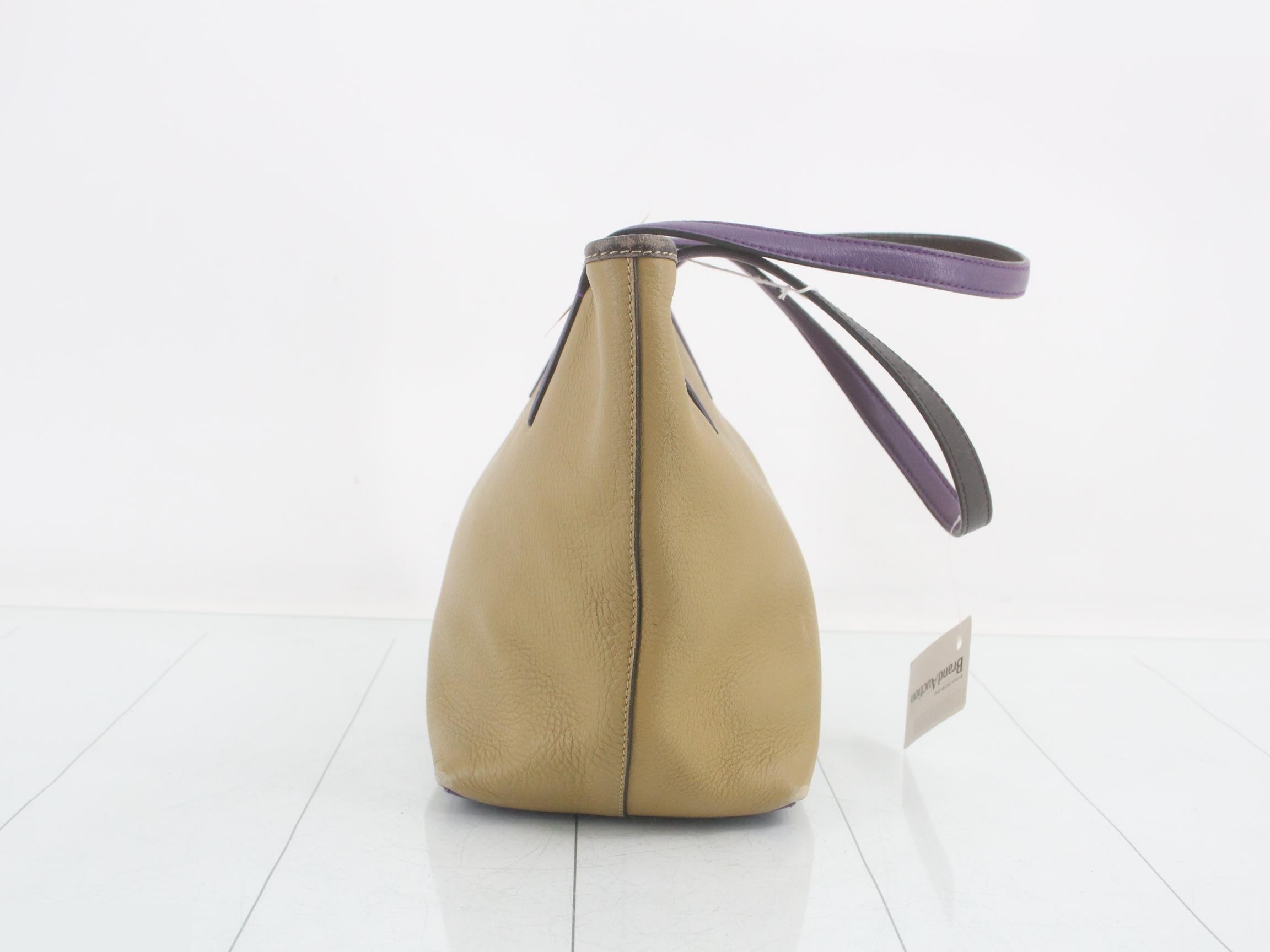 handbag — view 3