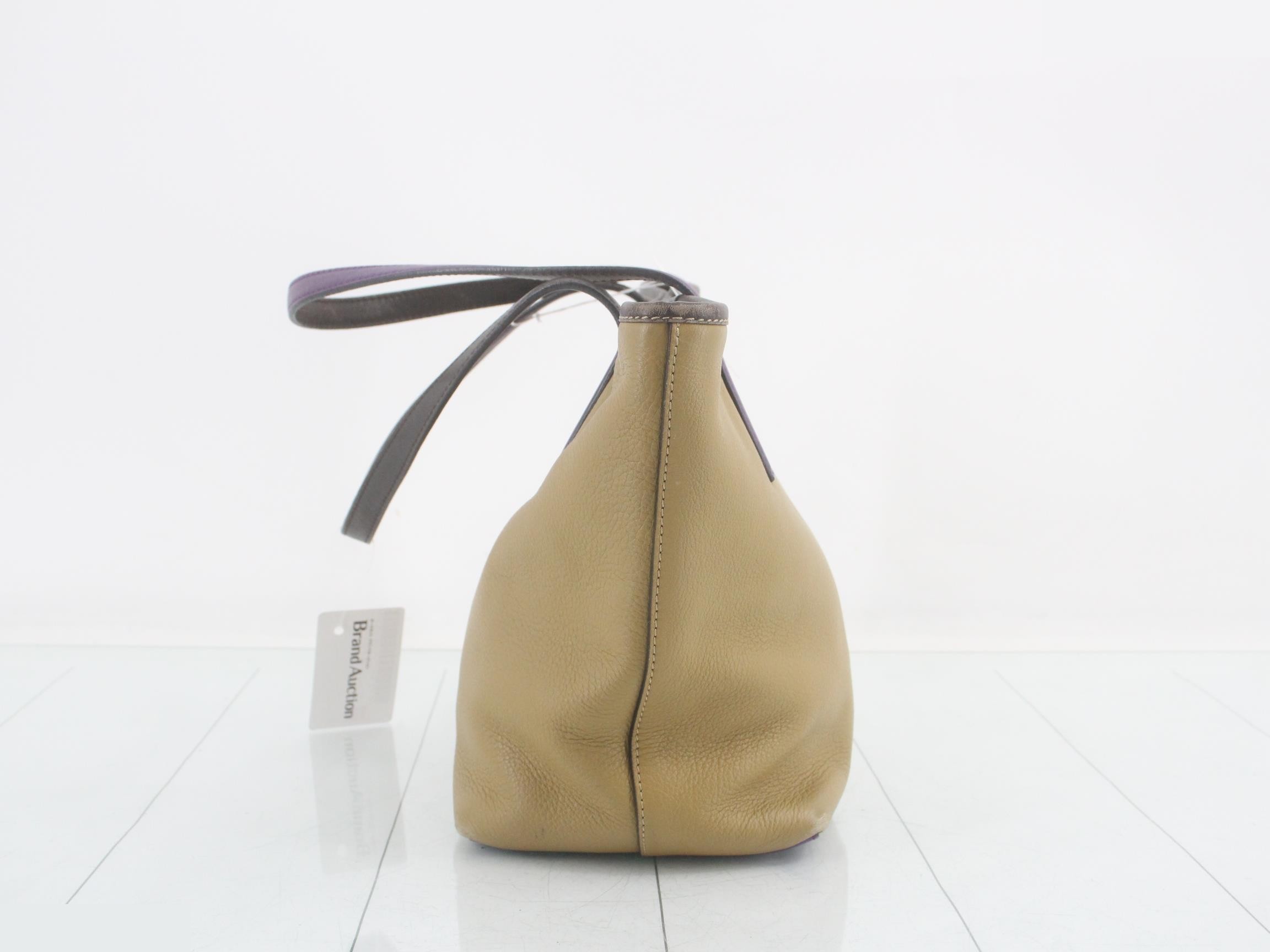 handbag — view 4
