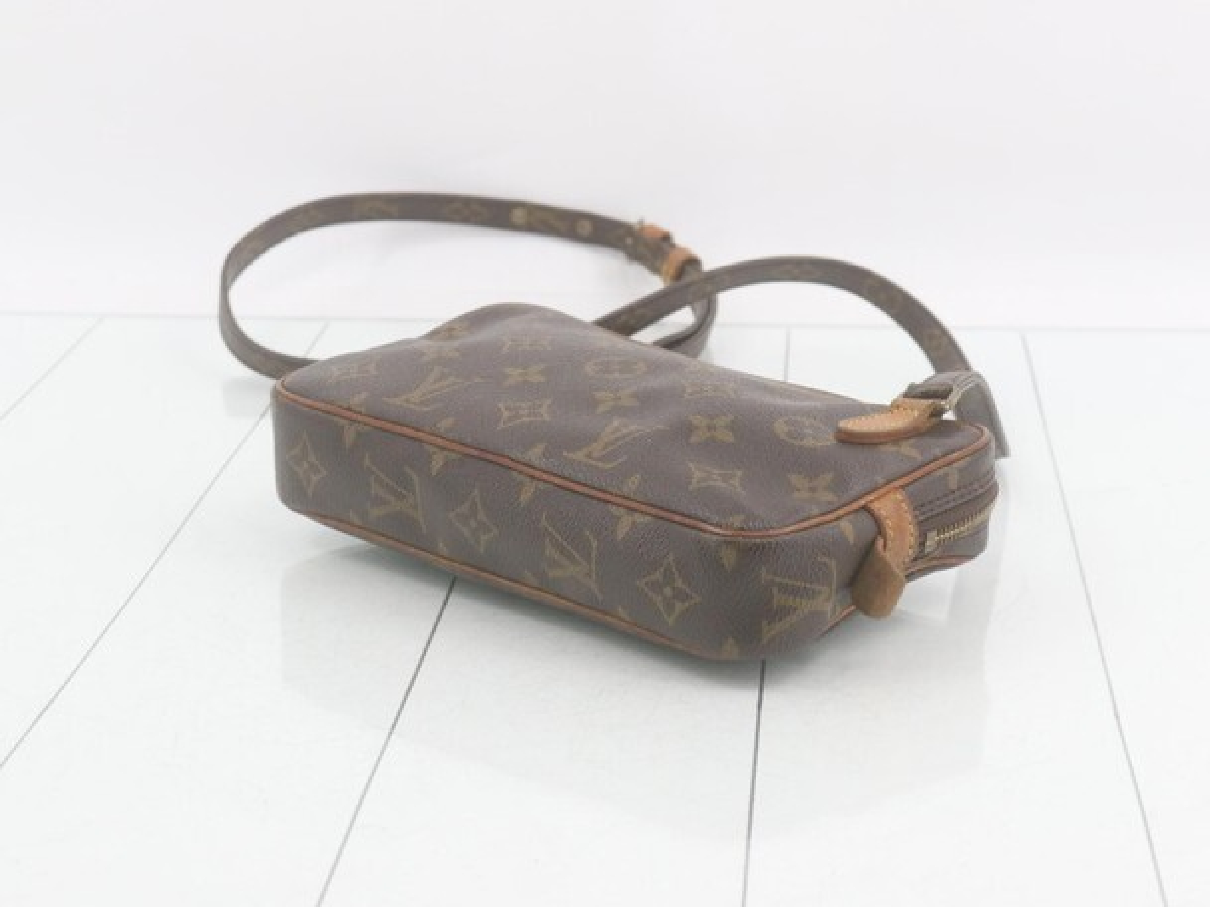 M51828 Marly Bandoulière Shoulder Bag — view 4