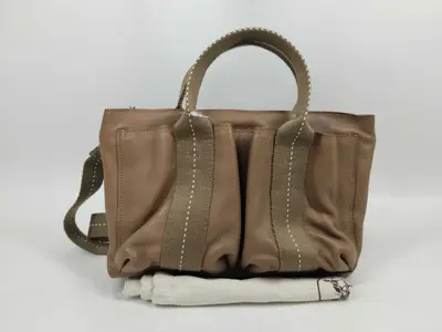 Caravan Horizontal Etoupe Handbag