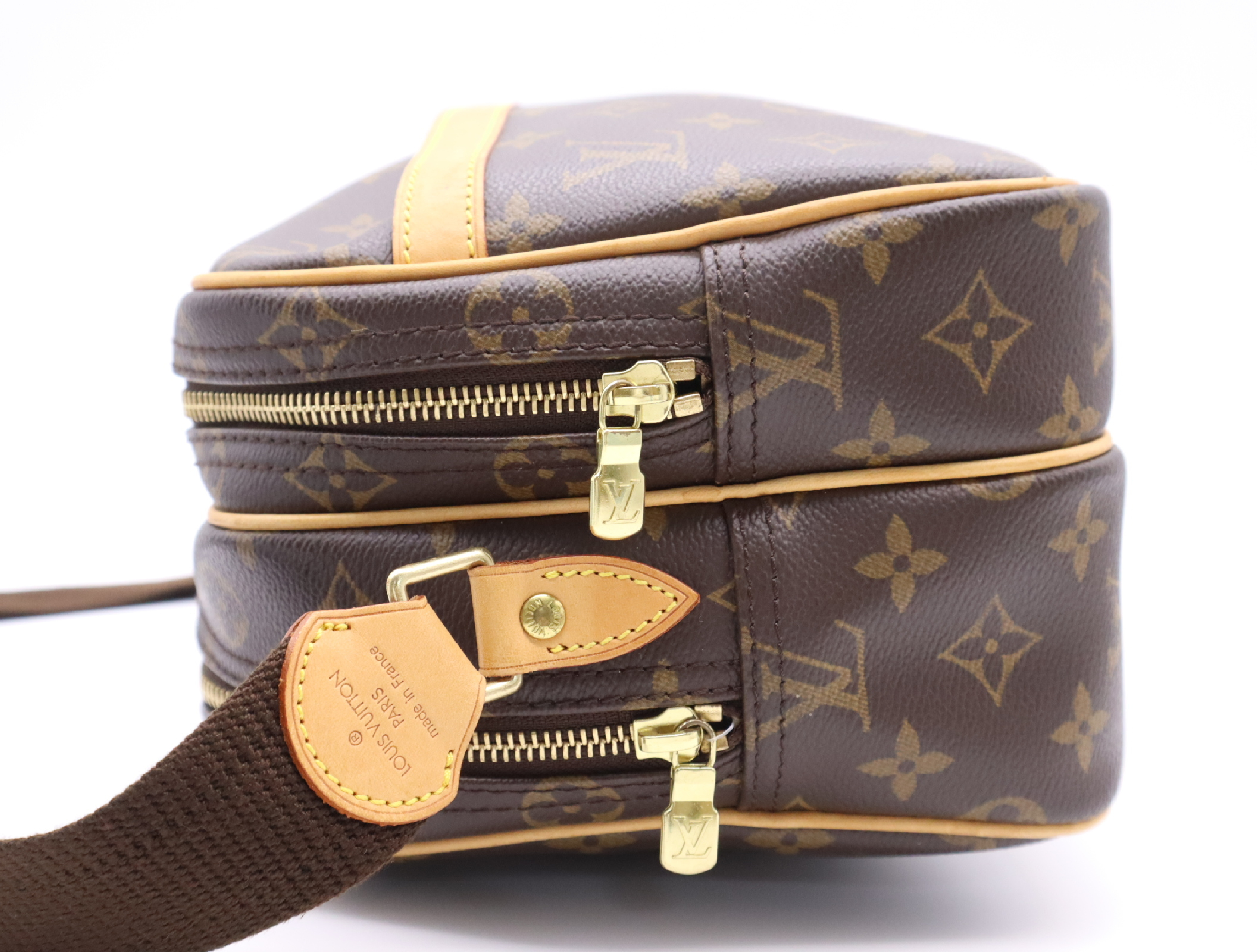 M45254 Monogram Reporter PM Shoulder Bag — view 3