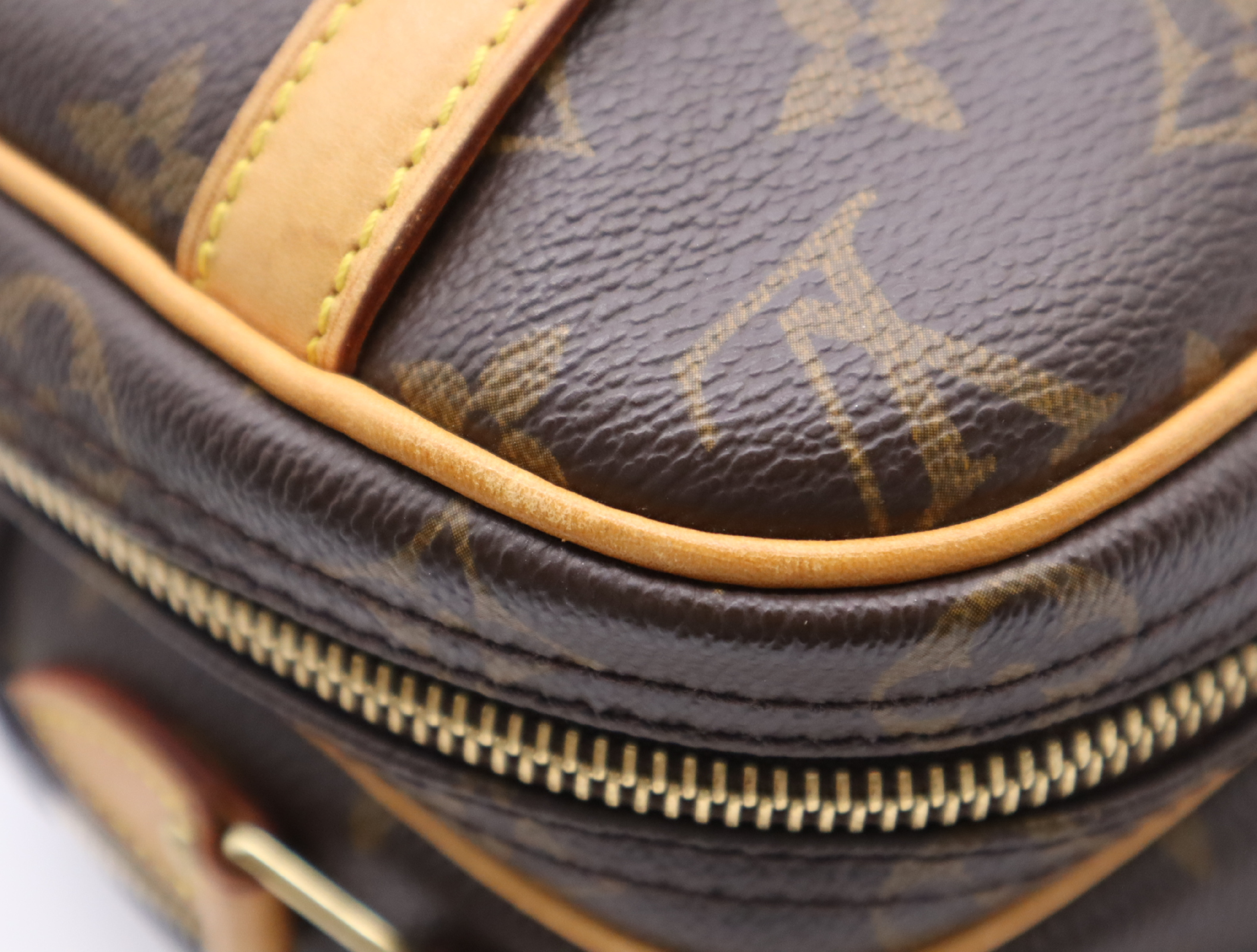 M45254 Monogram Reporter PM Shoulder Bag — view 9
