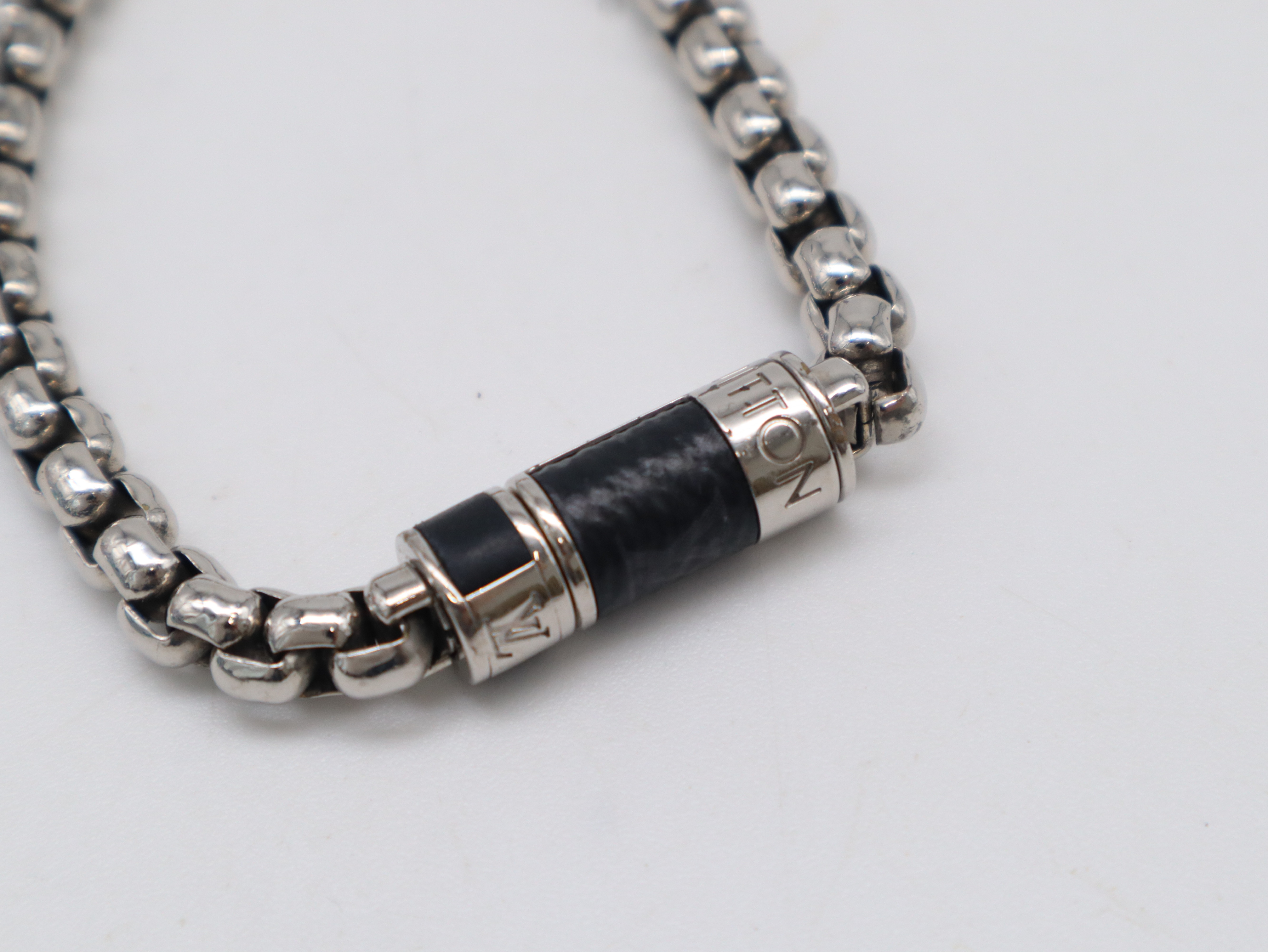 M62592 Metal x Monogram x Eclipse Canvas Bracelet Chain Silver Black Bracelet Bangle — view 3