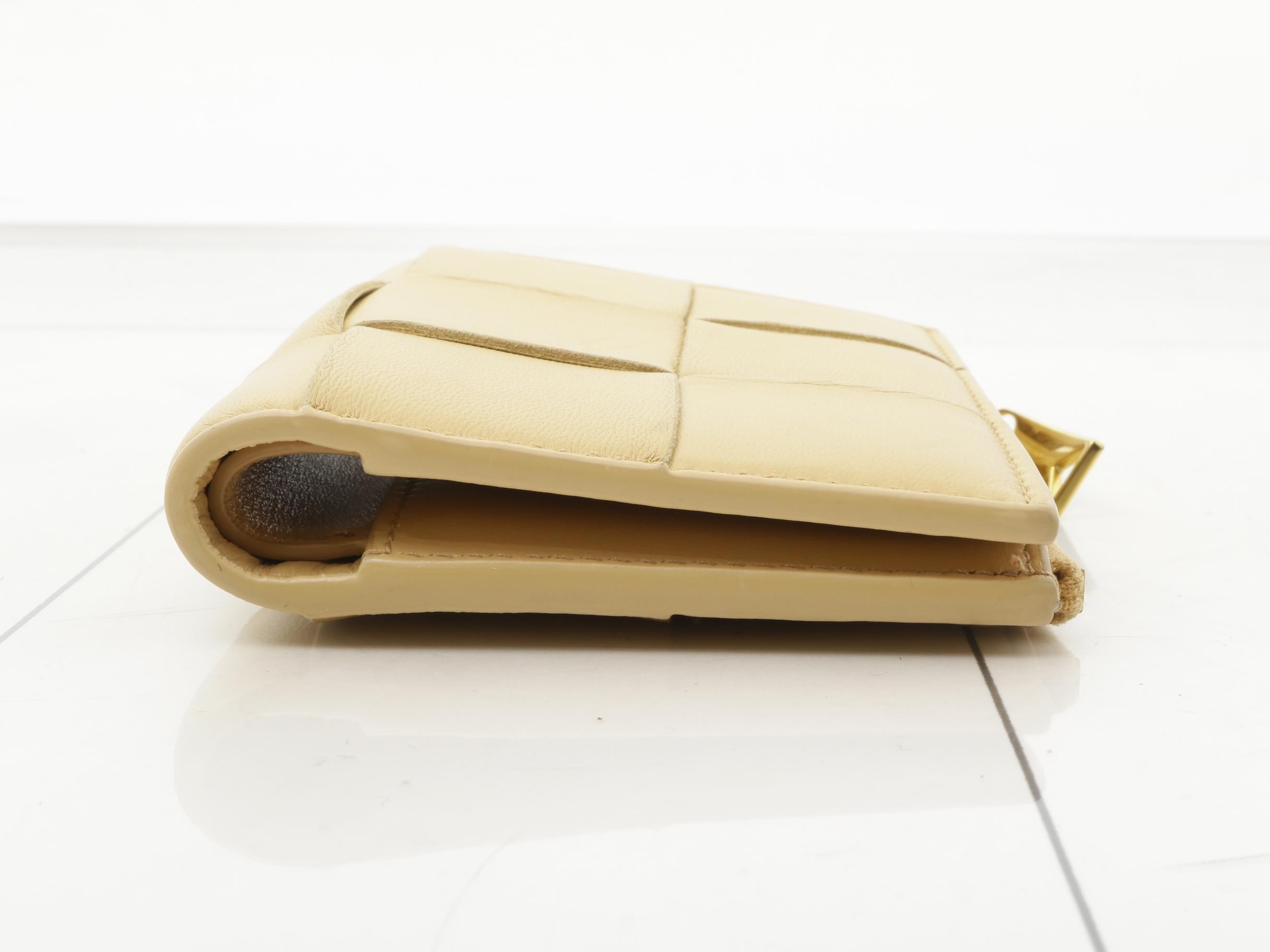 Maxi Intrecciato Cassette Compact Wallet, Beige — view 3