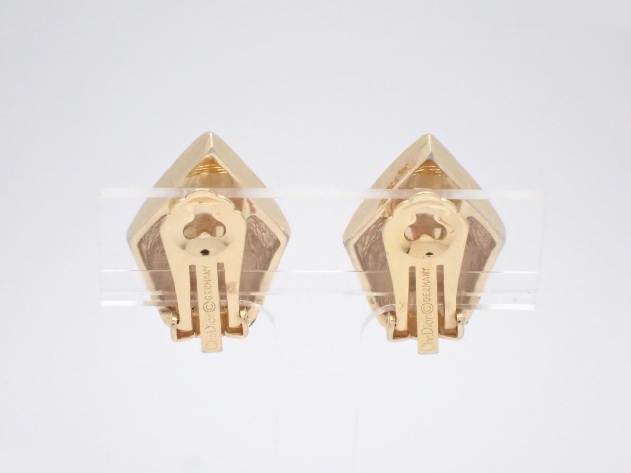 Other lines: Precious metals and earrings — view 2