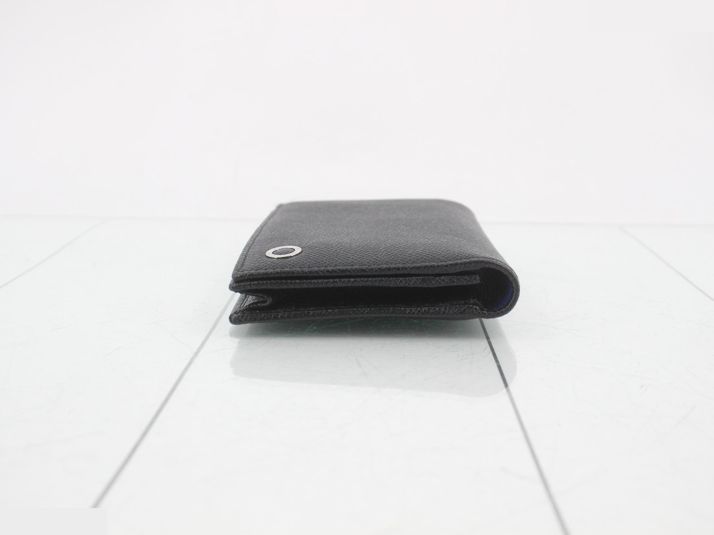 wallet — view 3