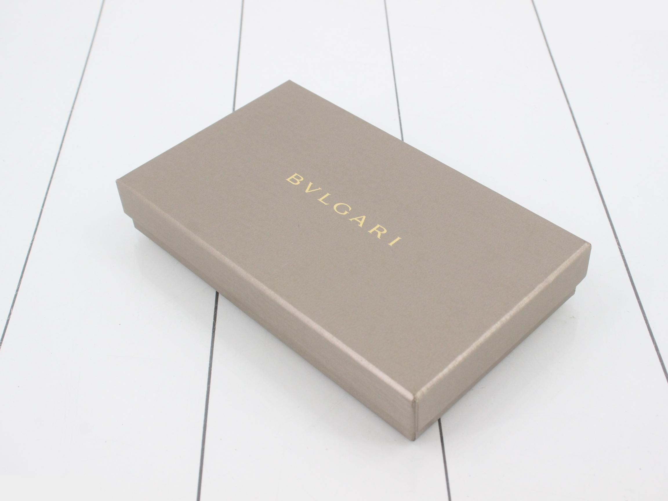 wallet — view 5