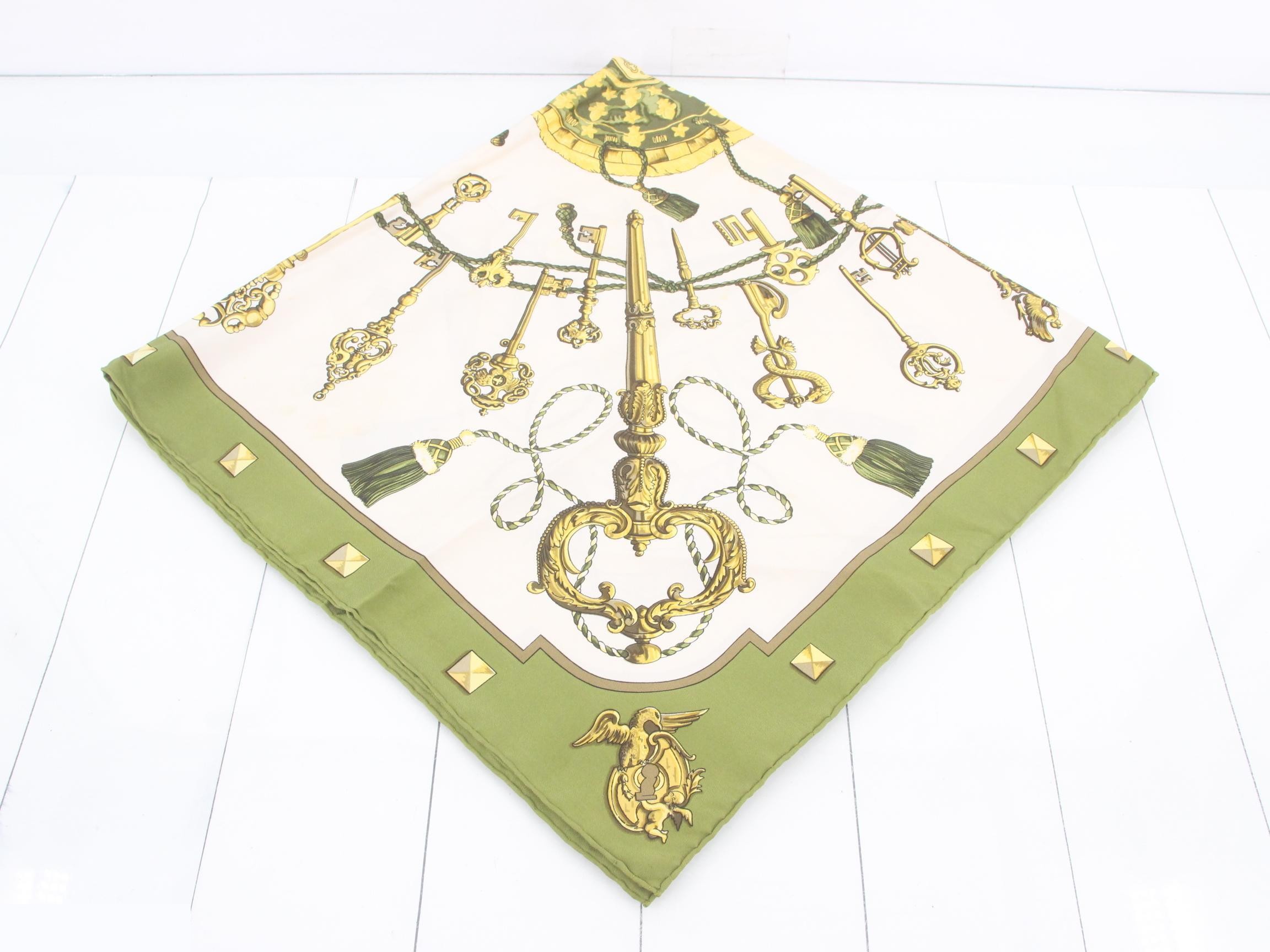 Carré 90 Le Clé Silk Scarf — view 2