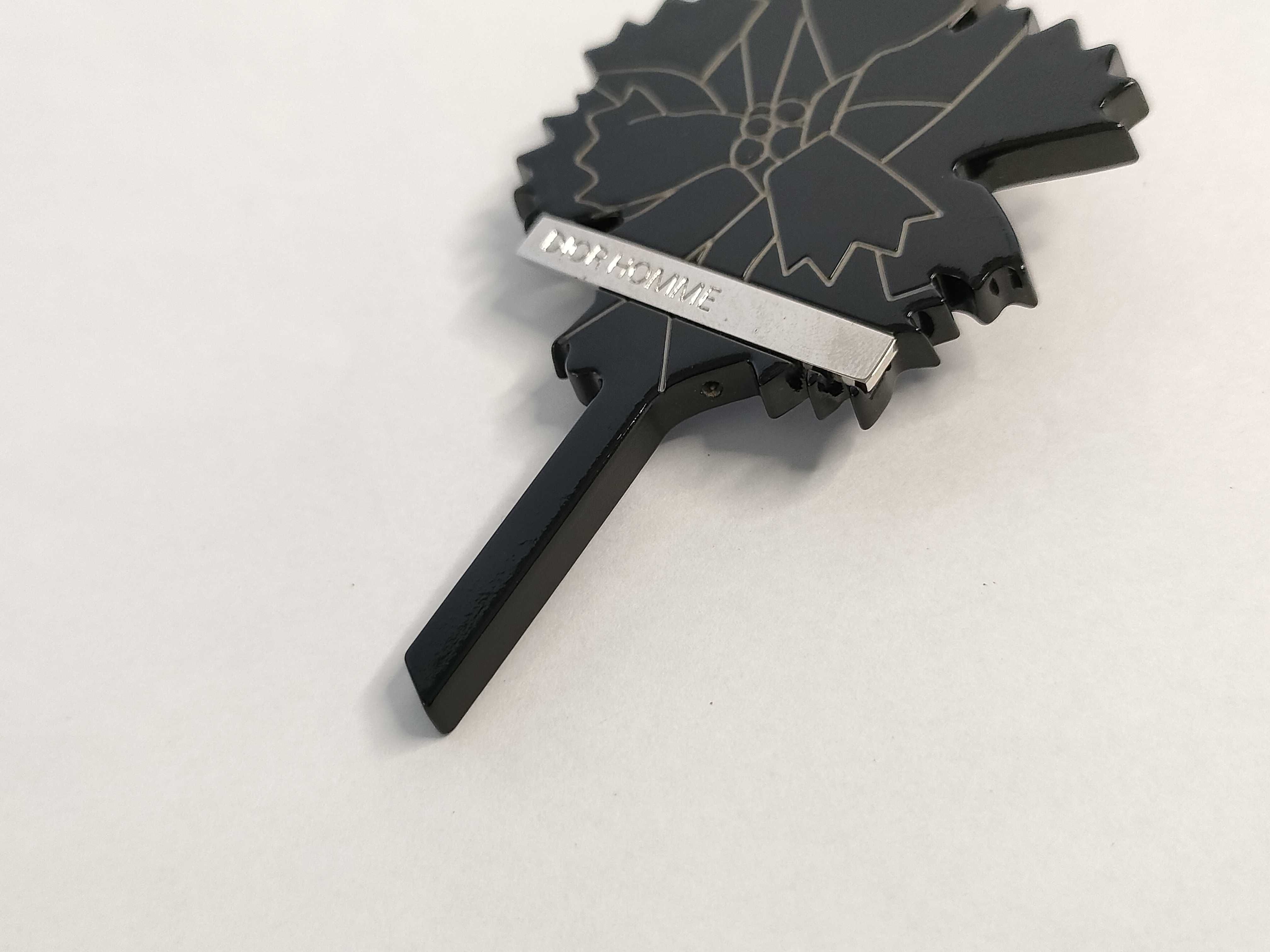 brooch with box — view 7