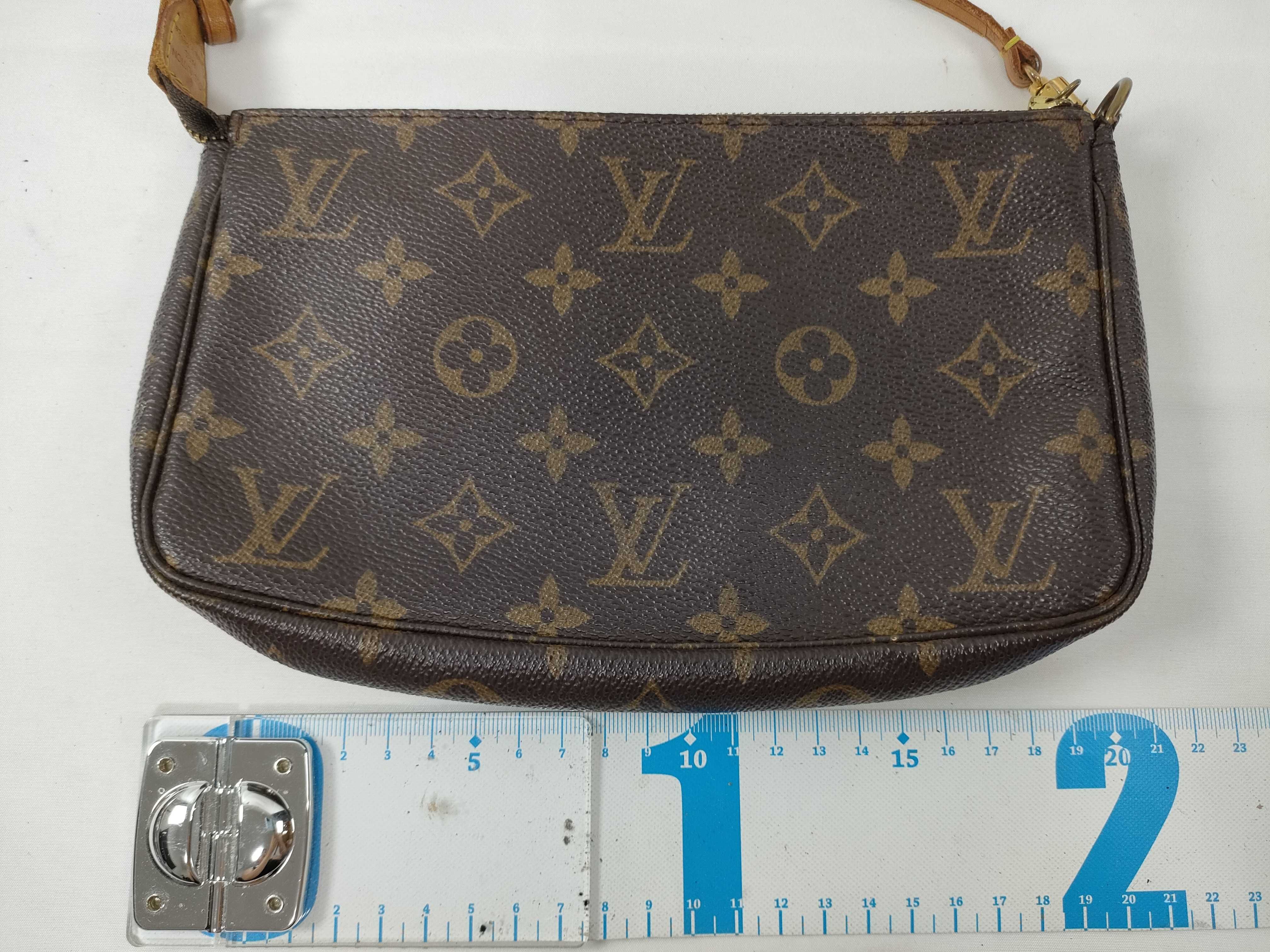 Monogram Vuitton Accessoires M51980 VI0061 Pouch — view 2