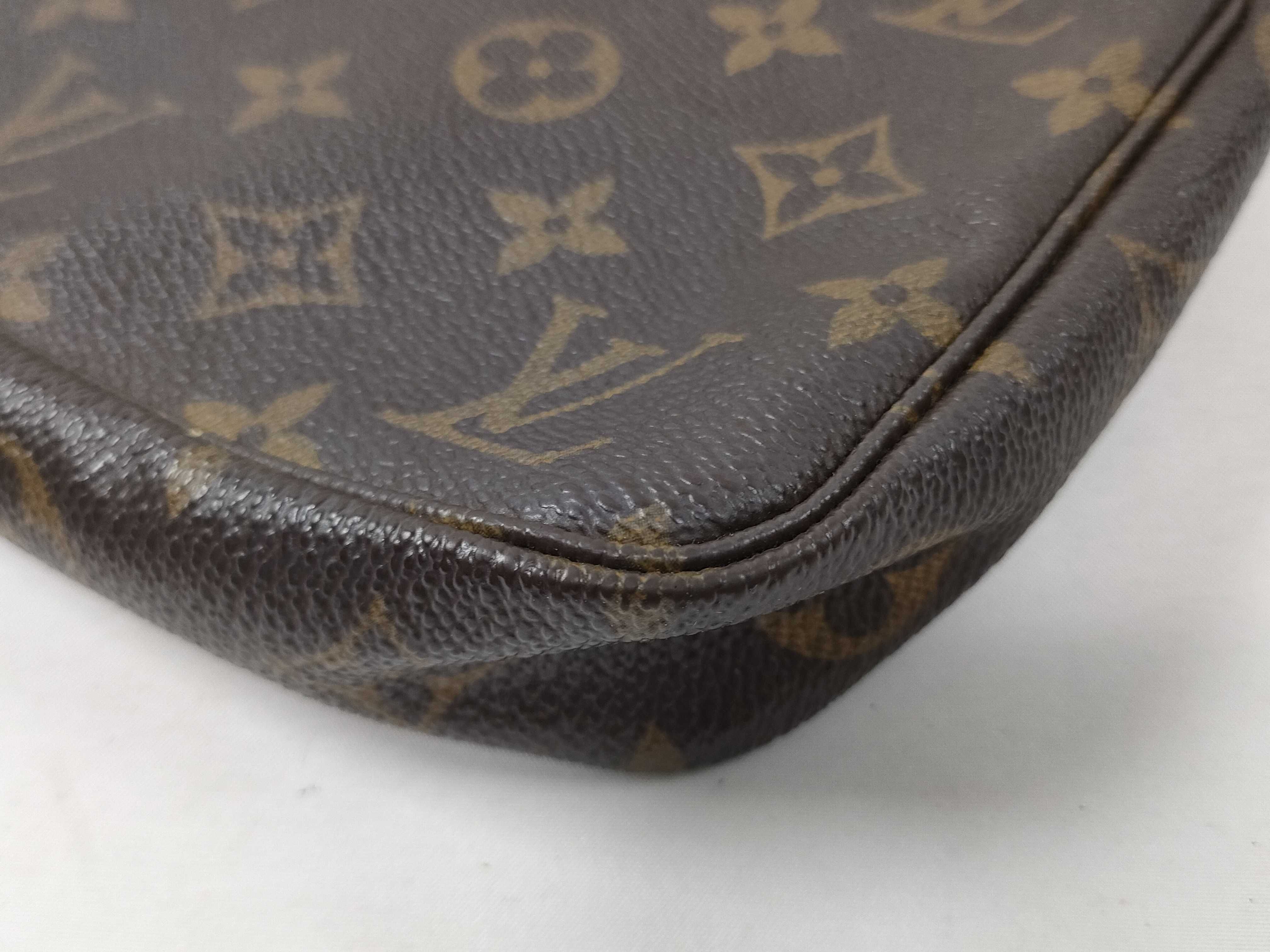 Monogram Vuitton Accessoires M51980 VI0061 Pouch — view 4