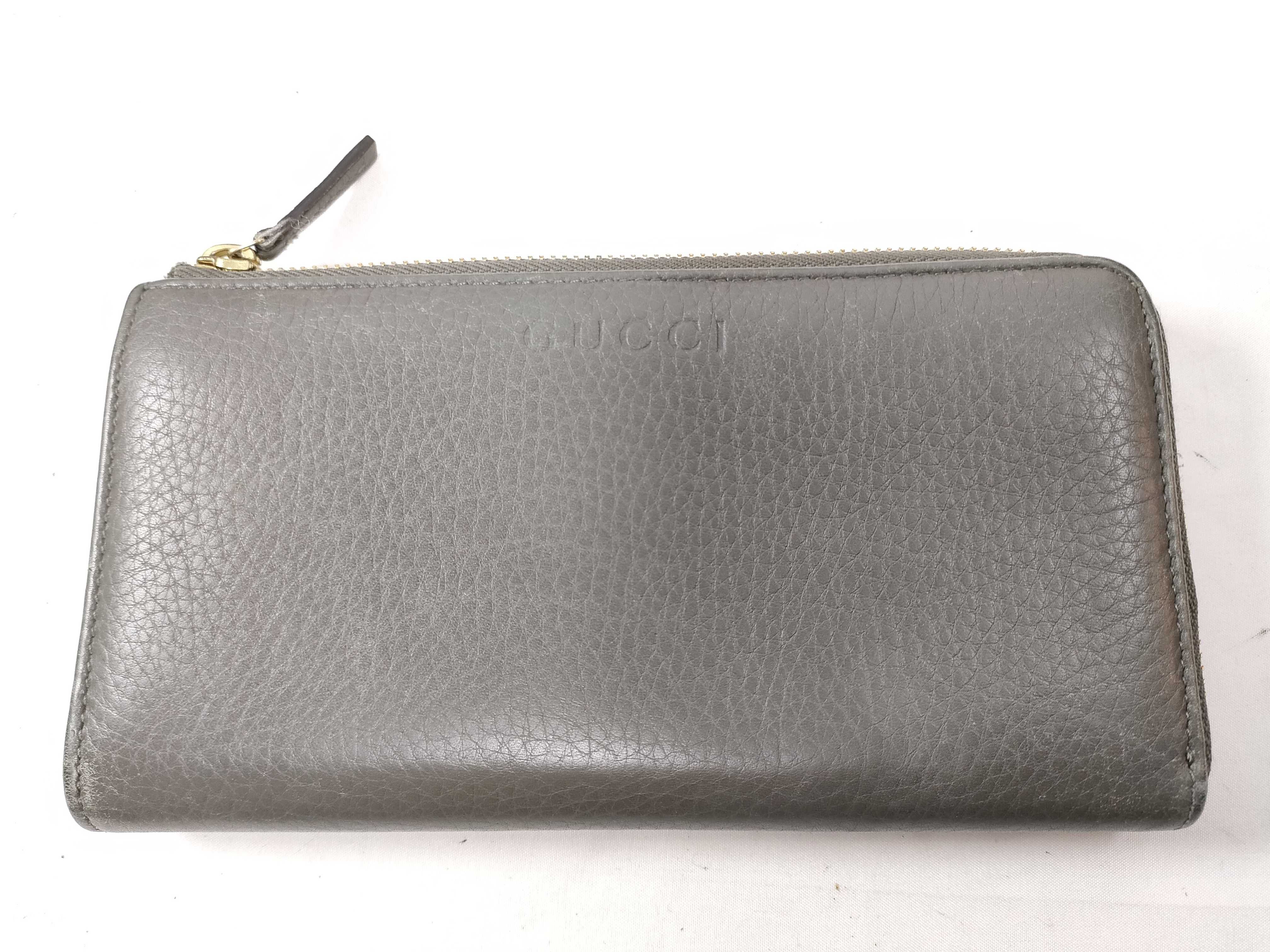 Logo Round Zip Long Wallet