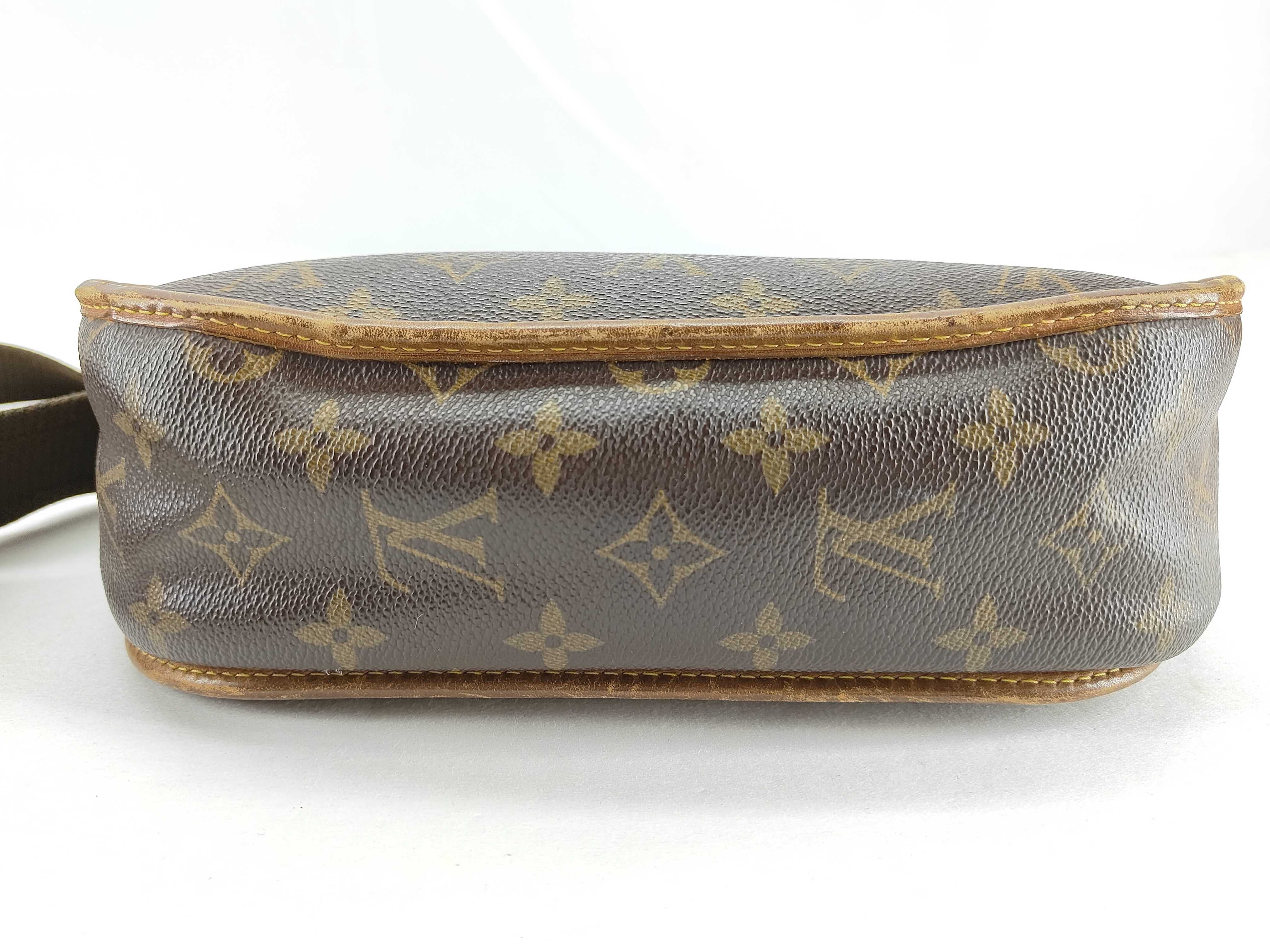 Monogram LV Monogram Flap Shoulder Bag — view 7