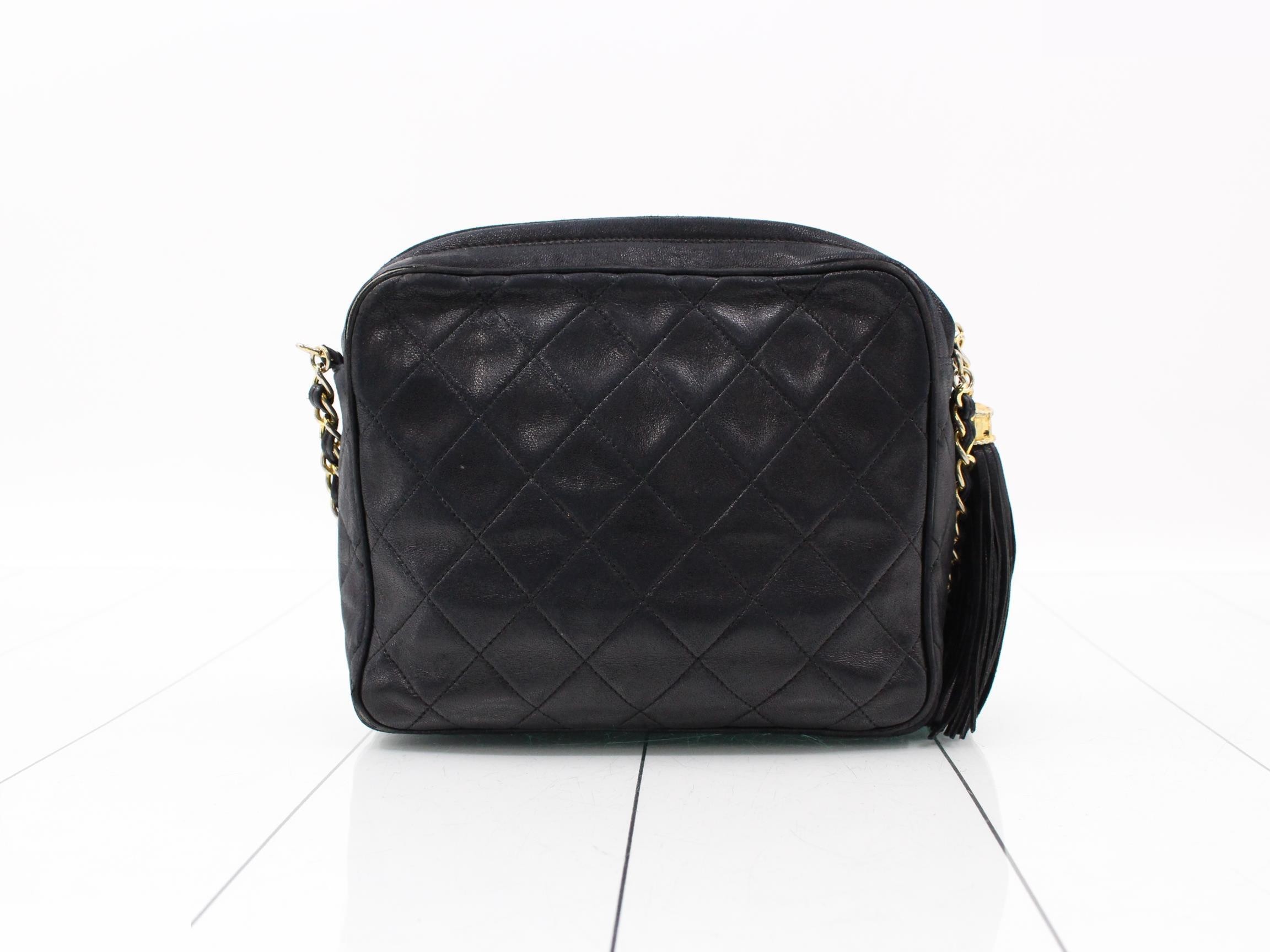 Matelassé lambskin black fringe chain shoulder bag with gold hardware, protective seal included. — view 2
