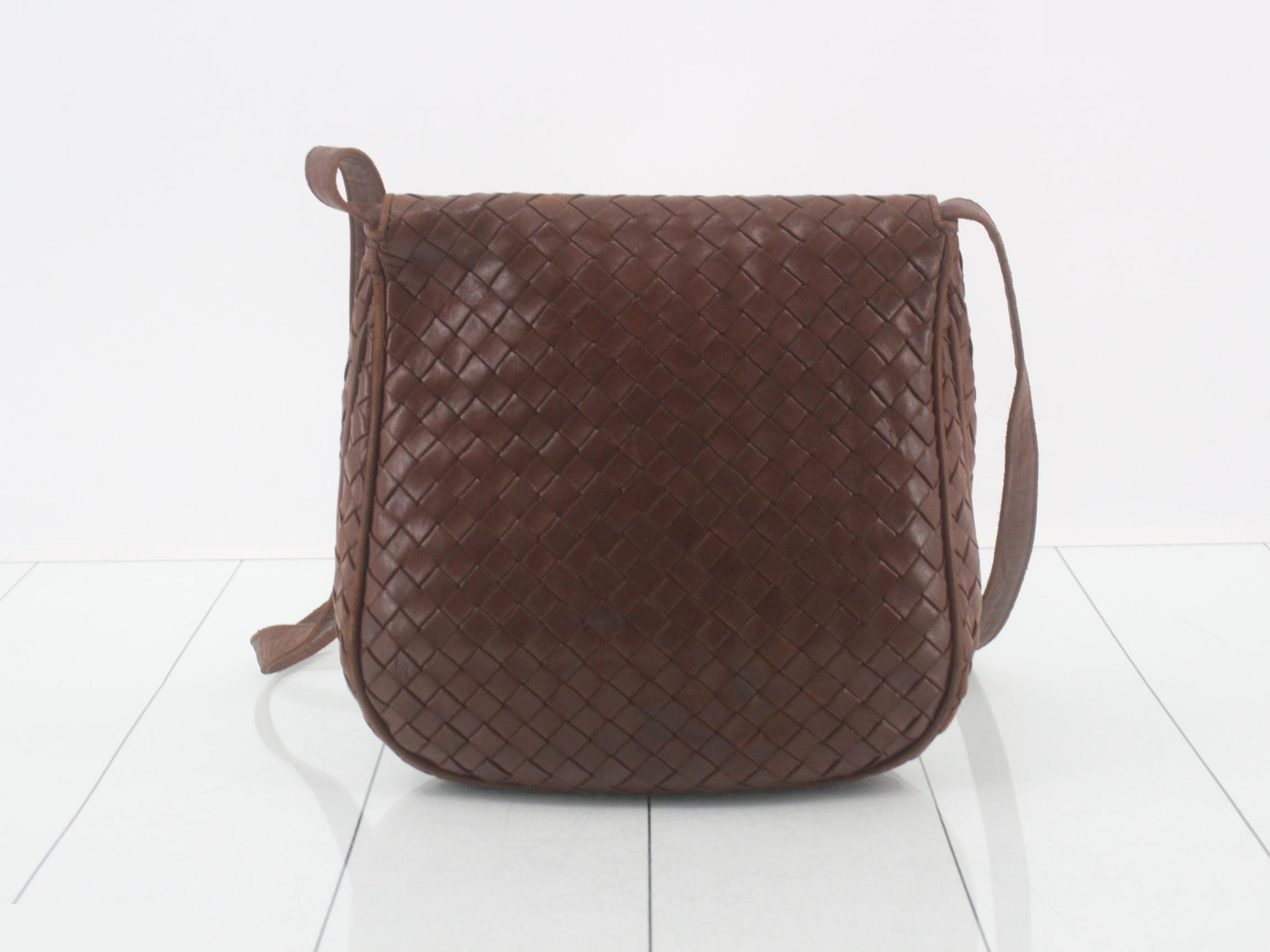 Intrecciato Shoulder Bag (Vintage) — view 2