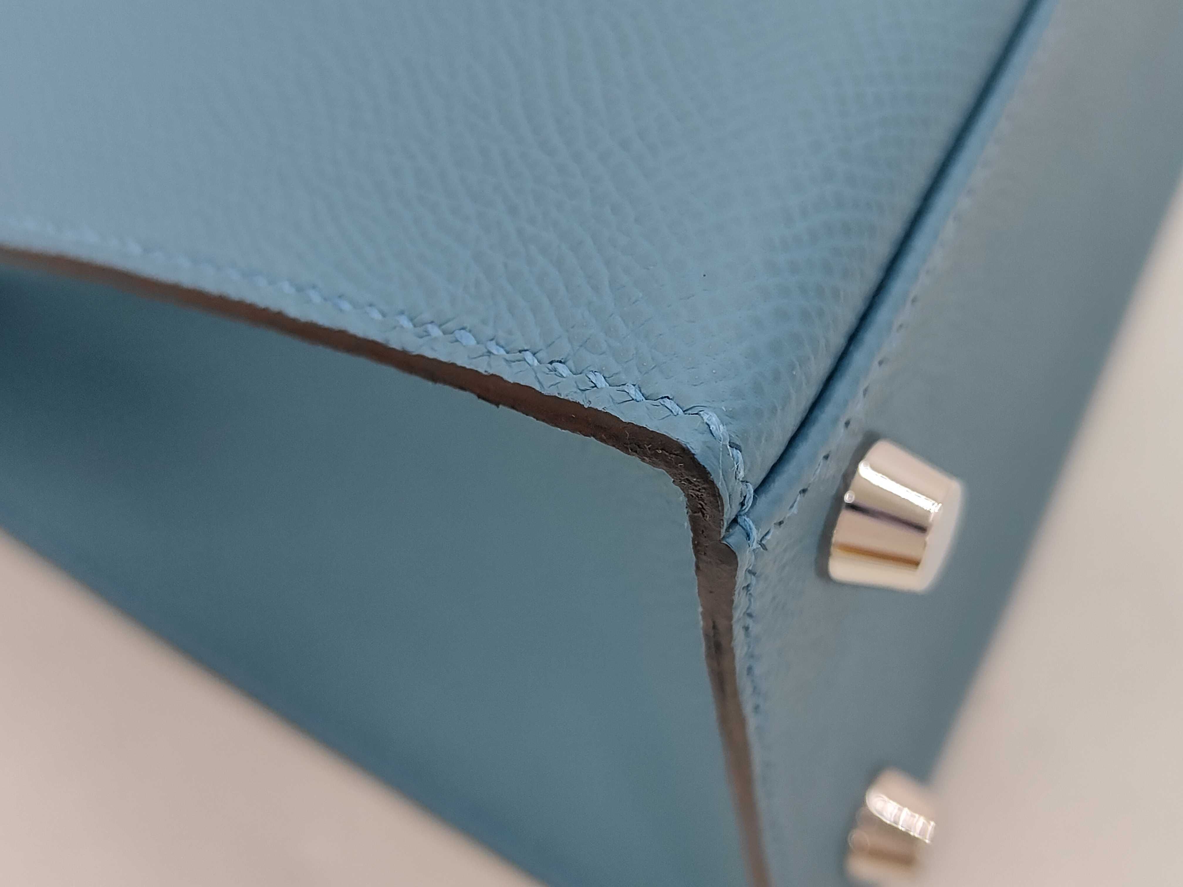Kelly 25 Epsom Tricolor Handbag (W stamp) — view 3