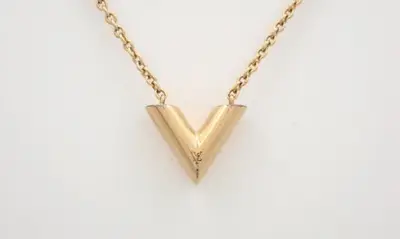 Essential V Necklace, chain approximately 50cm.