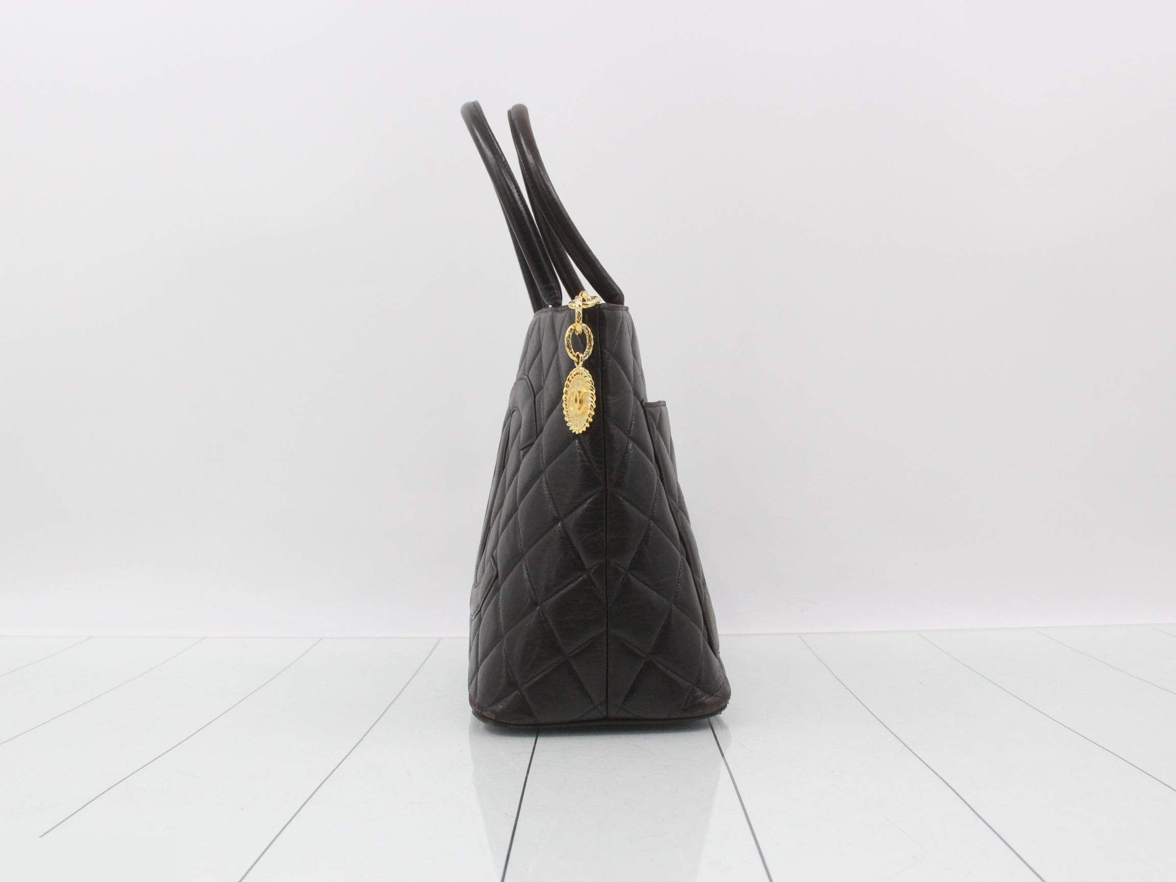 Caviar skin (bag) / handbag — view 3