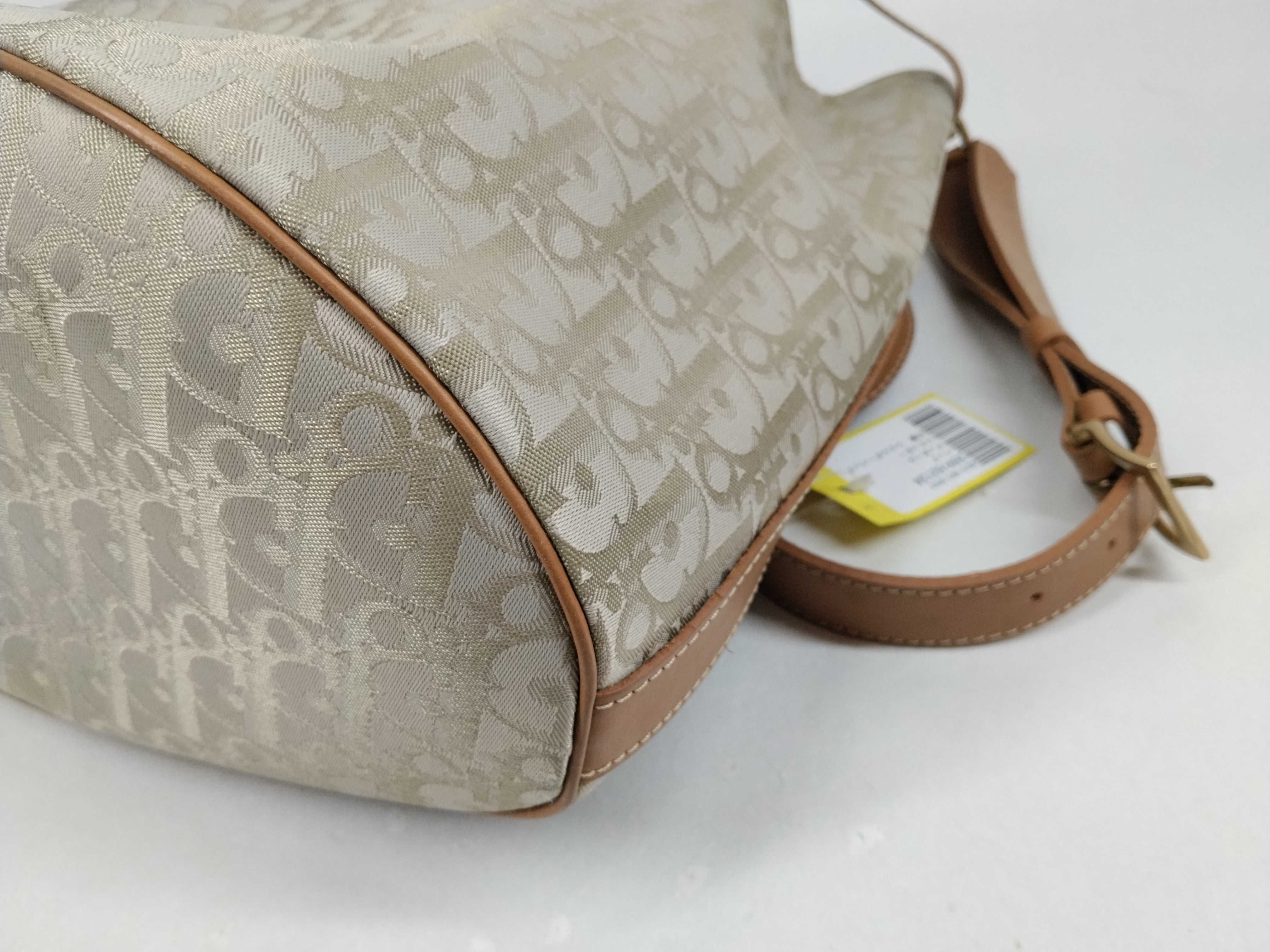 Trotter Drawstring Shoulder Bag — view 4