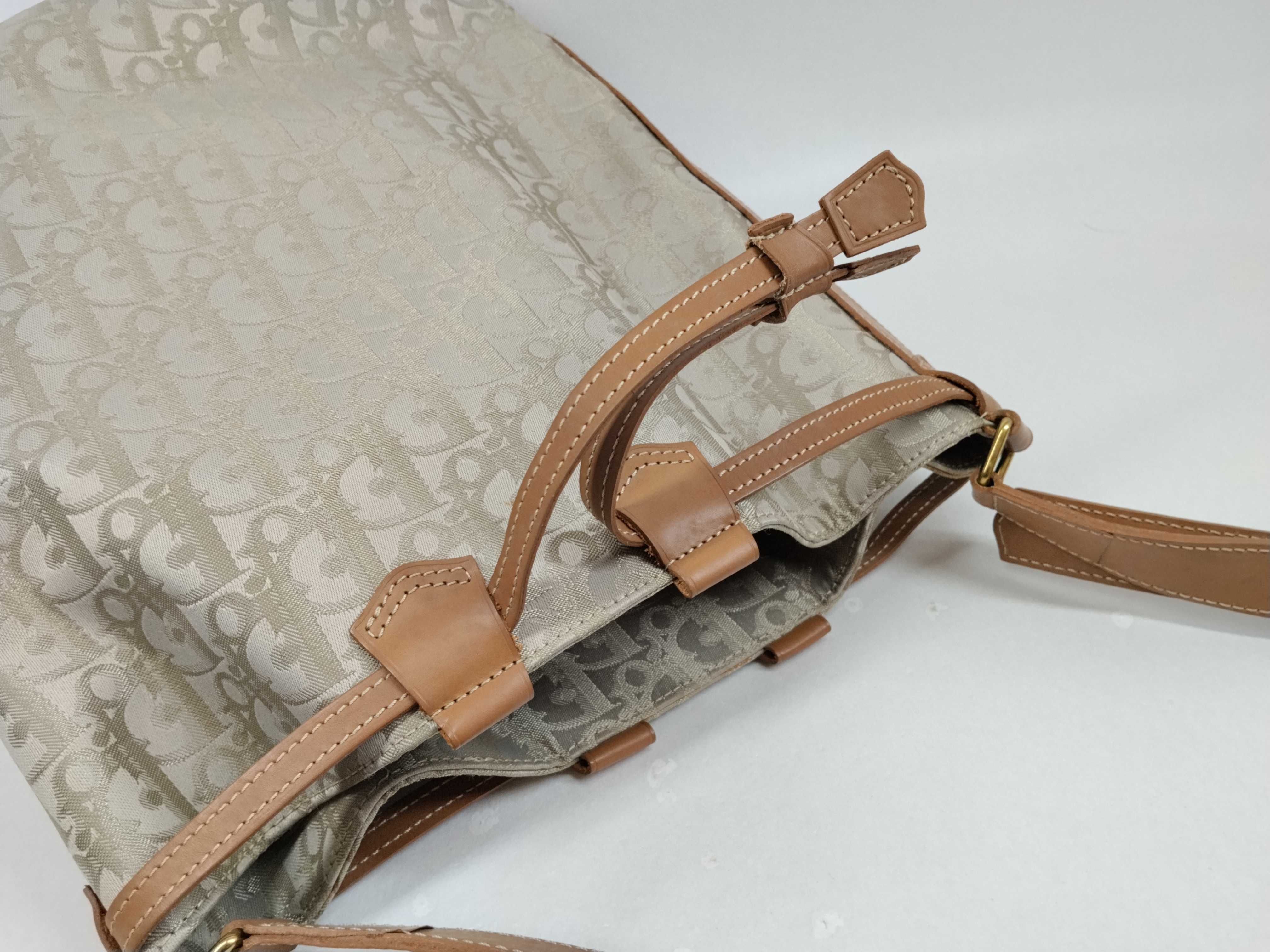 Trotter Drawstring Shoulder Bag — view 8
