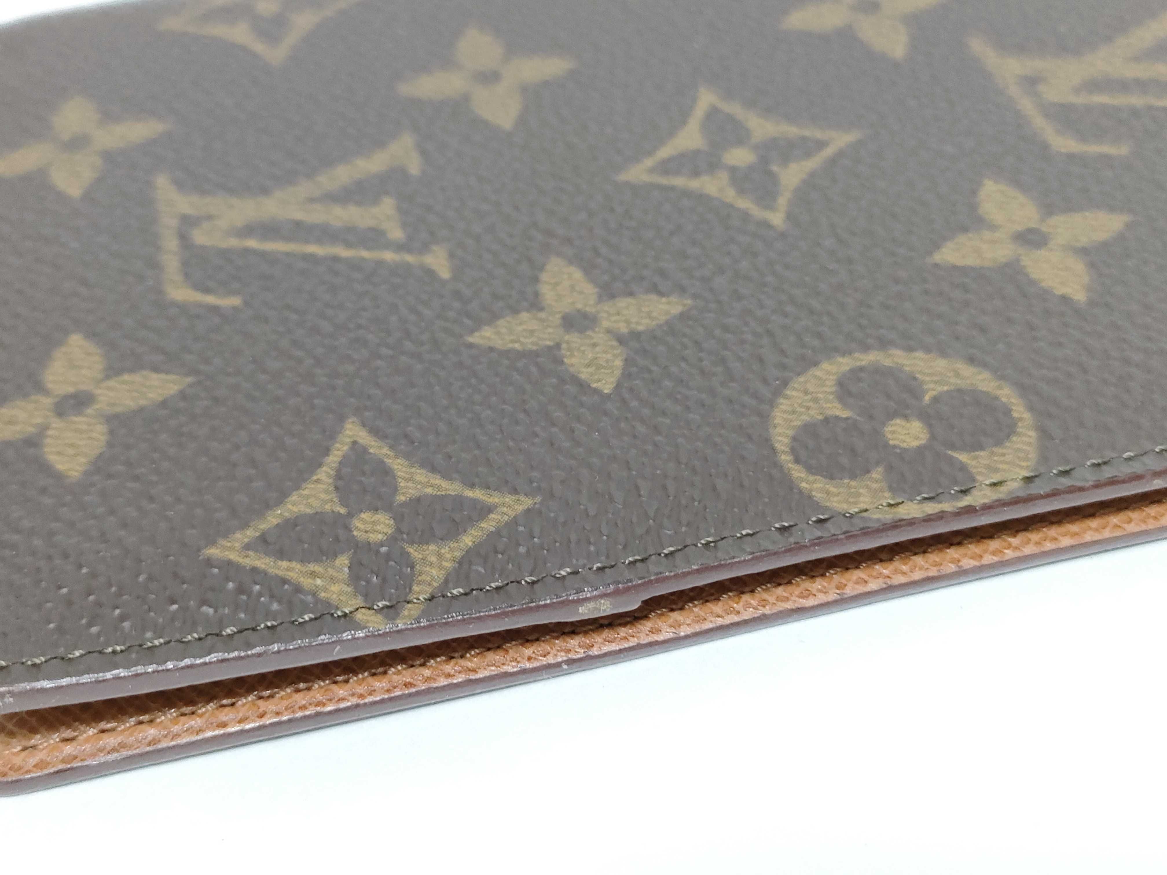 Monogram Louis Vuitton M60179 Monogram Passport Case 10 Card Case — view 12