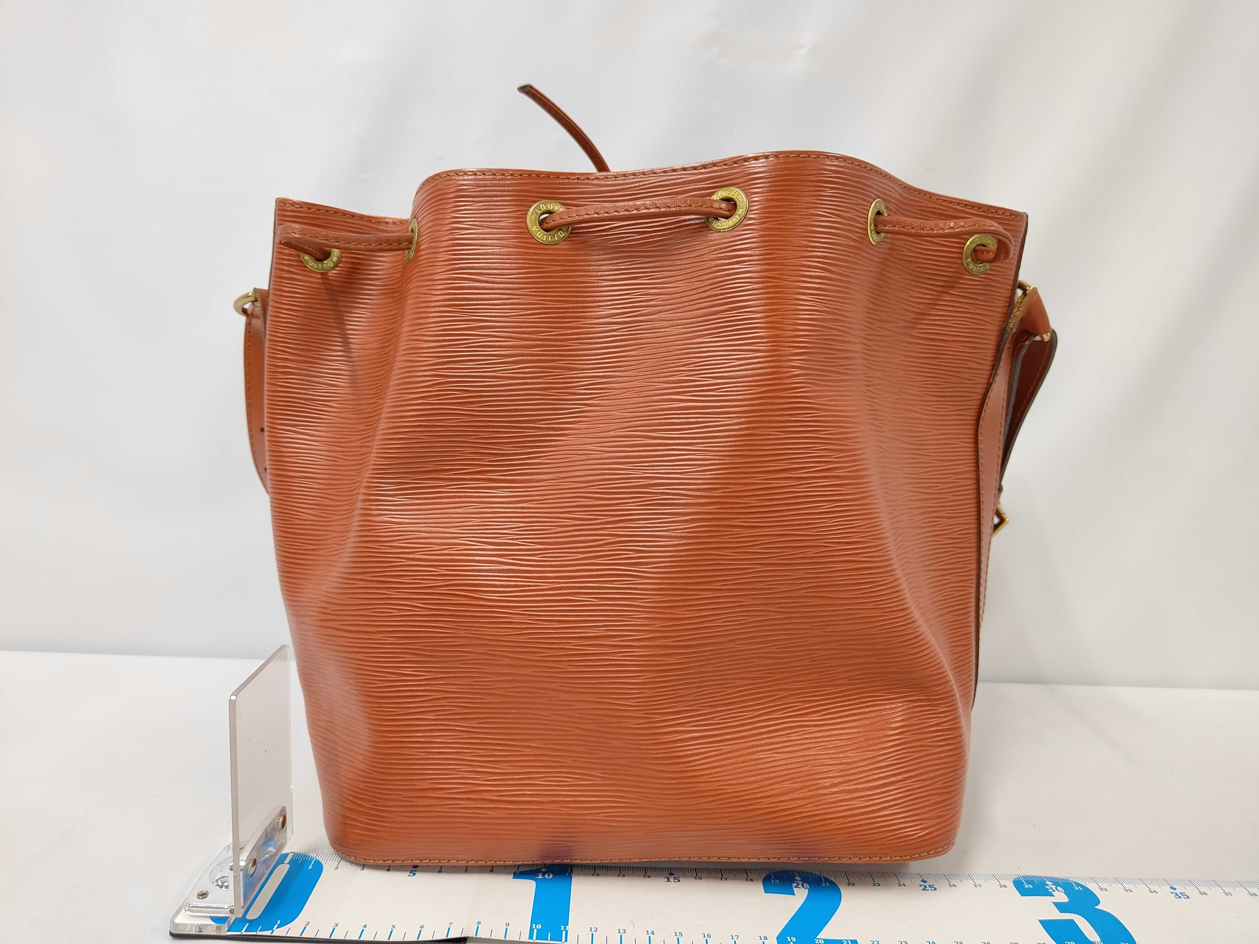 M44103 Epi Petit Noé Kenya Brown Shoulder Bag — view 2