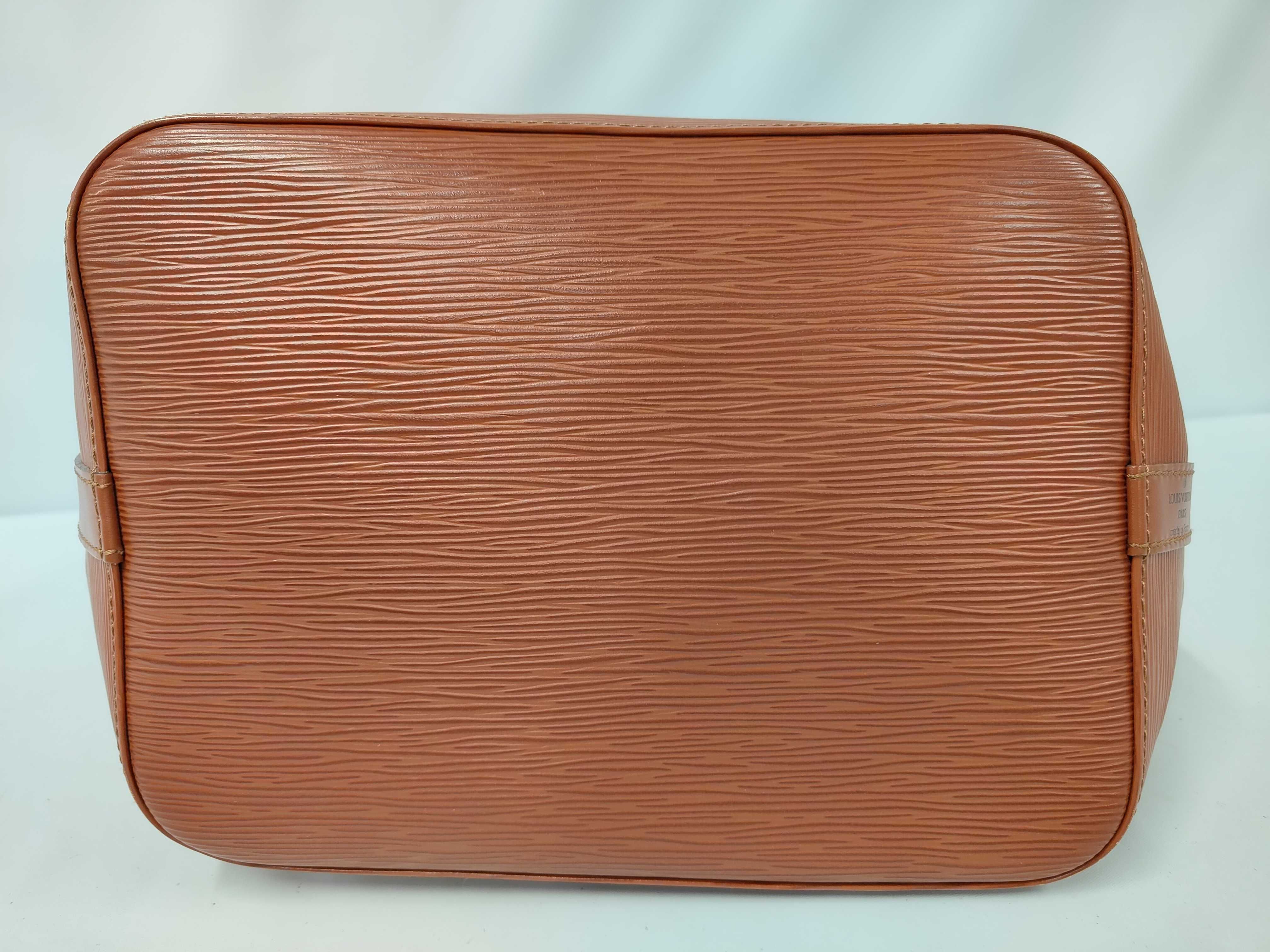 M44103 Epi Petit Noé Kenya Brown Shoulder Bag — view 3