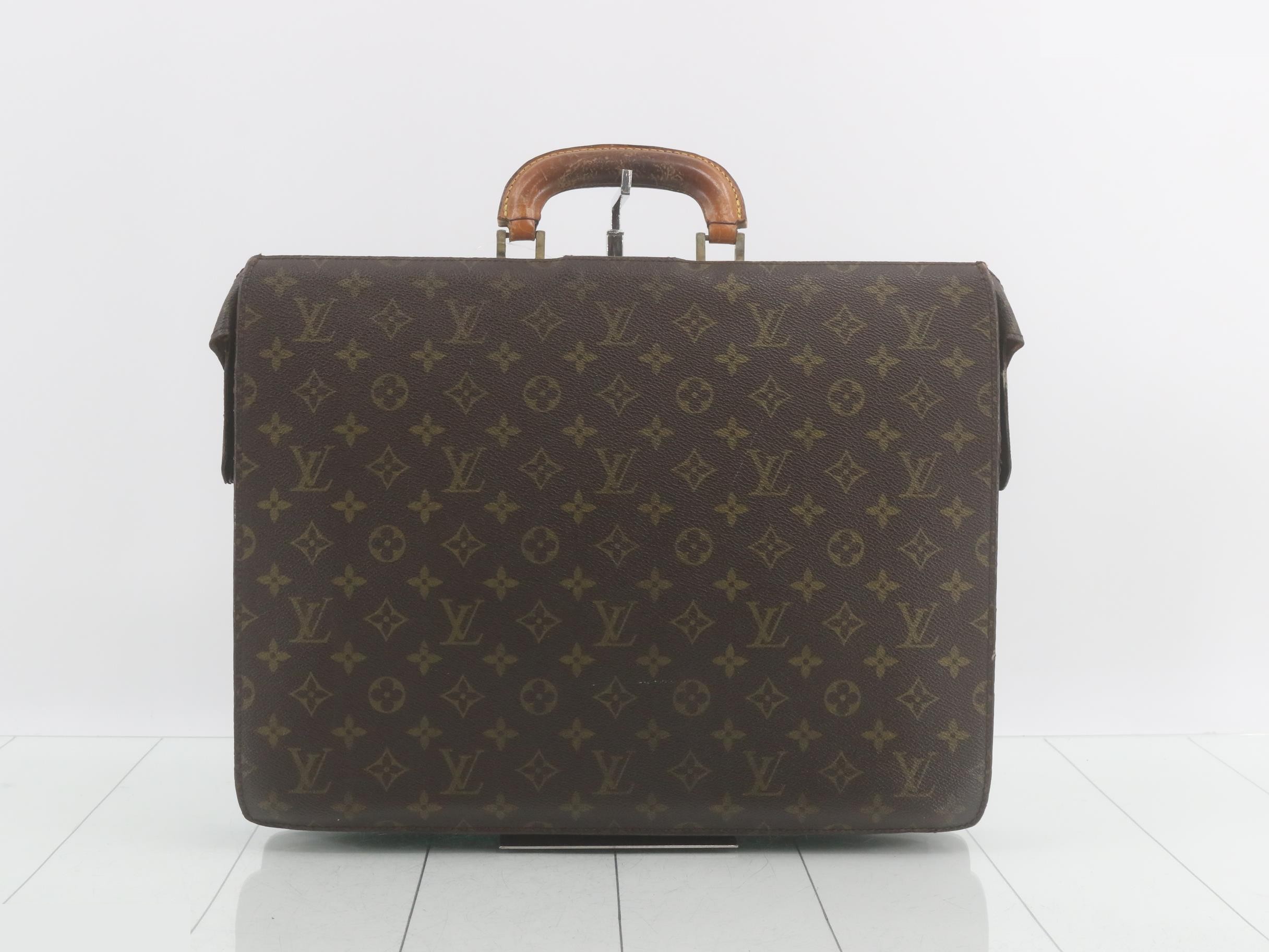 Monogram Serviette Fermoire Business Bag — view 2