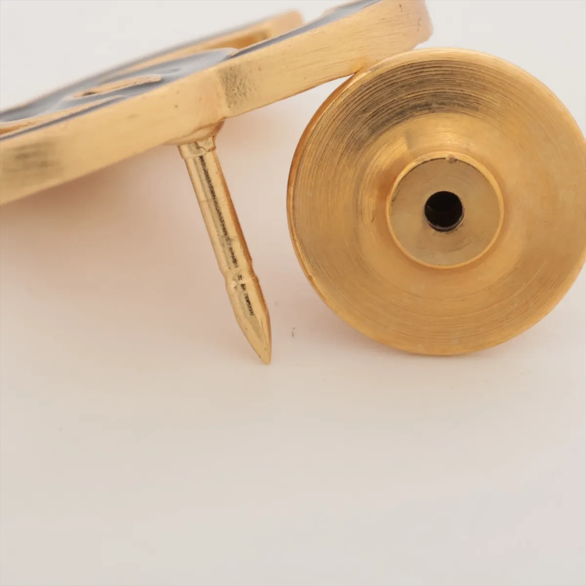 Coco Mark 02A Pin Brooch GP Gold x Black — view 3