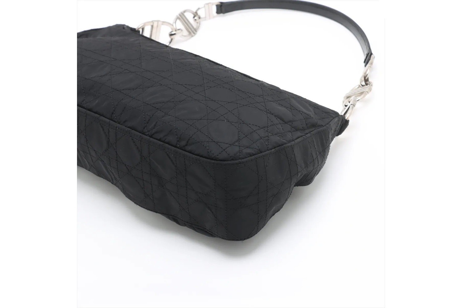 Cannage Leather Chain Shoulder Bag — view 2