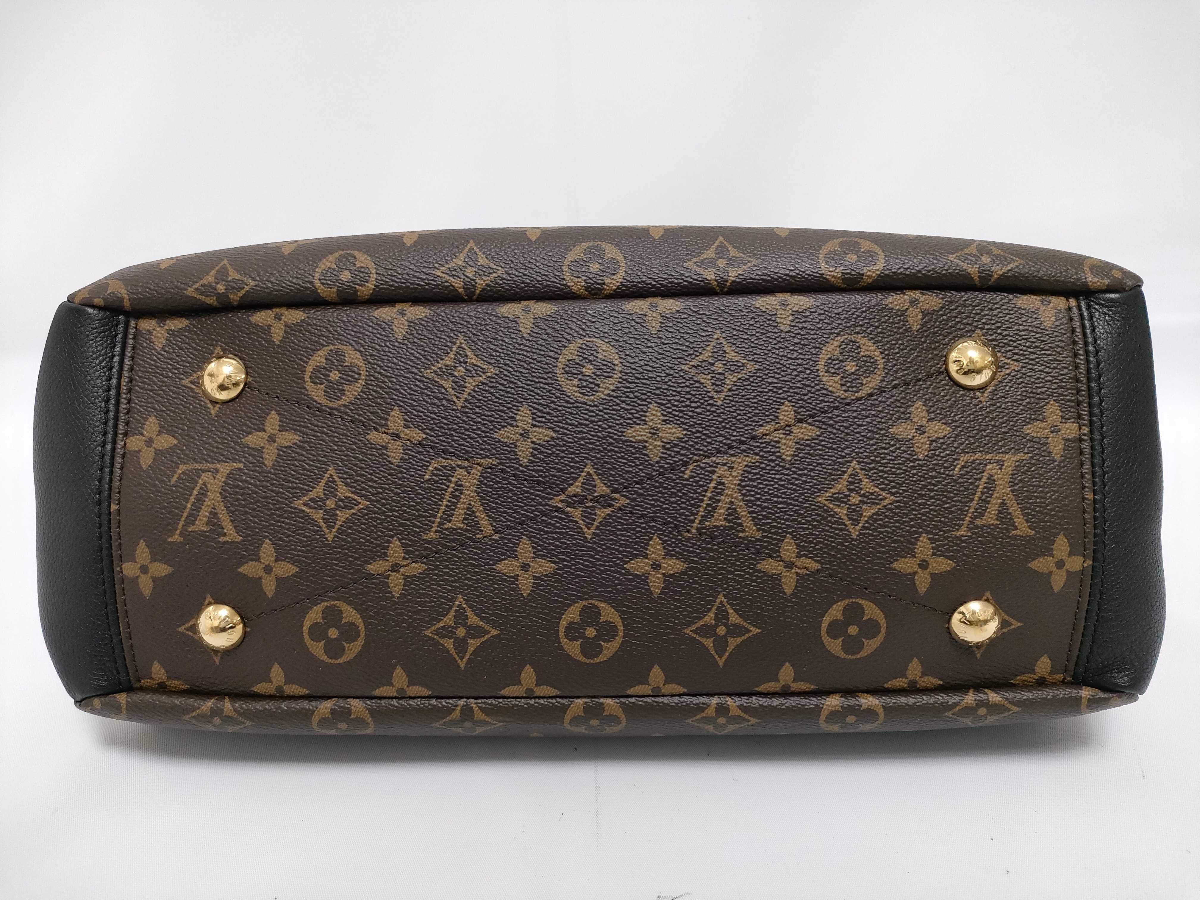 Monogram Louis Vuitton Monogram Pallas Chain Black M42756 Handbag — view 3
