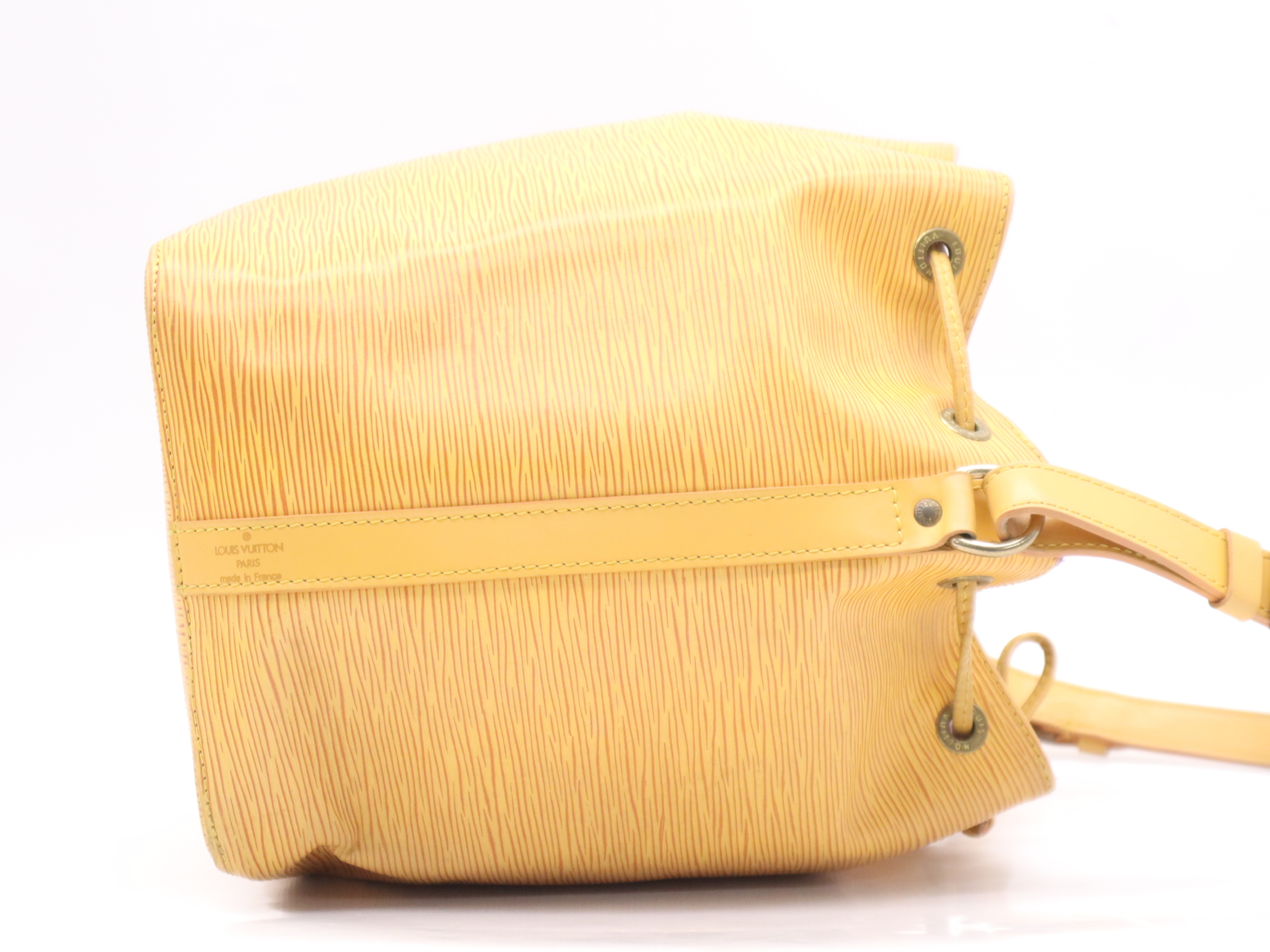 M44109 Epi Petit Noe Tassili Yellow Shoulder Bag — view 5