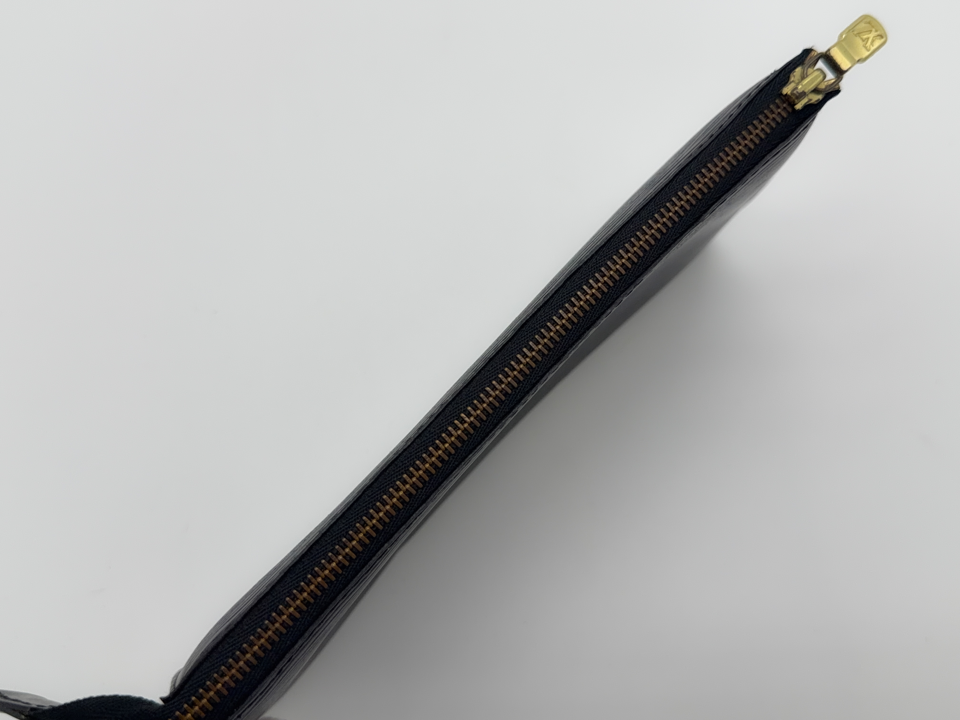 Epi M52942 Pochette Accessoires Noir AR1917 Pouch — view 4