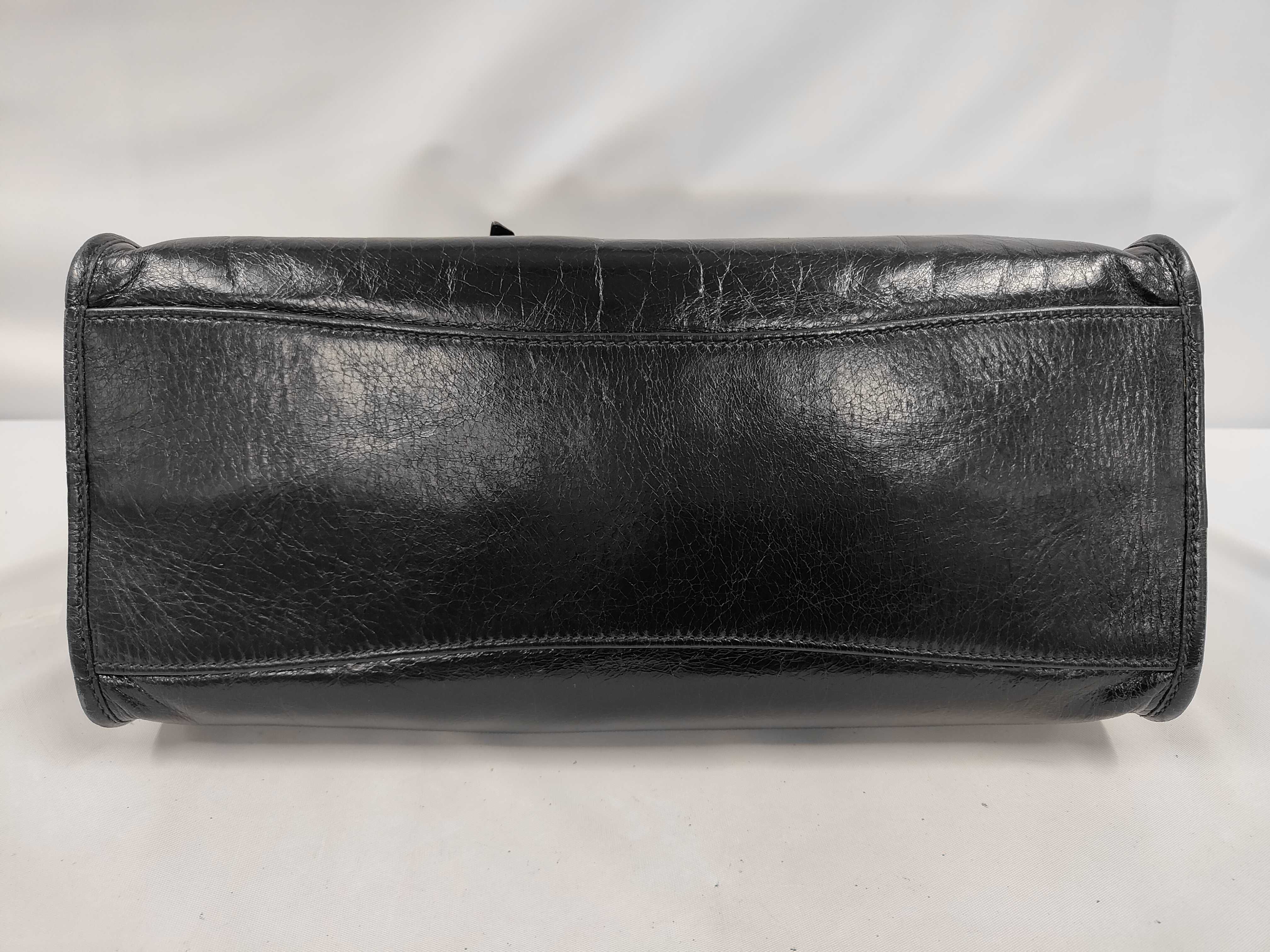 Vitello Shine 2-Way Handbag 5BB101 Accessories: Shoulder strap, guarantee card (Shoulder bag) — view 3