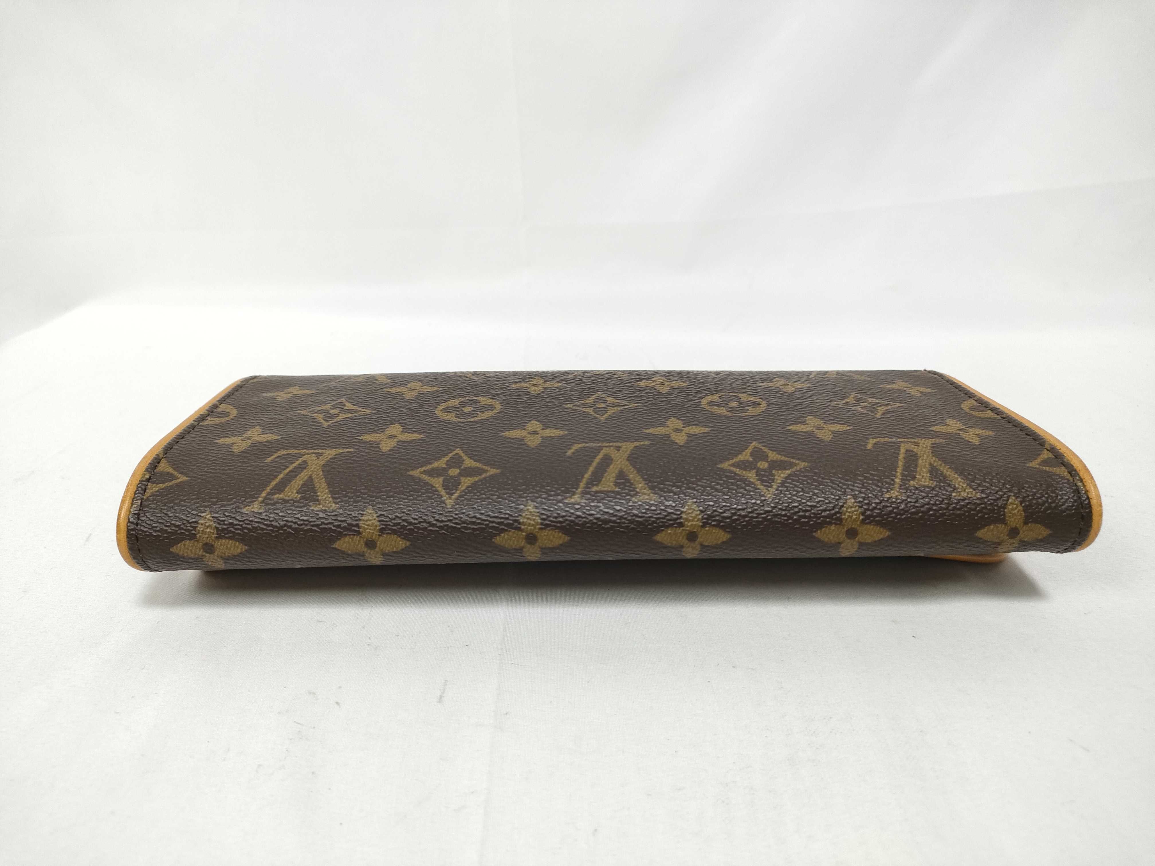 Monogram Pochette Twin GM CA0070 Shoulder Bag — view 3