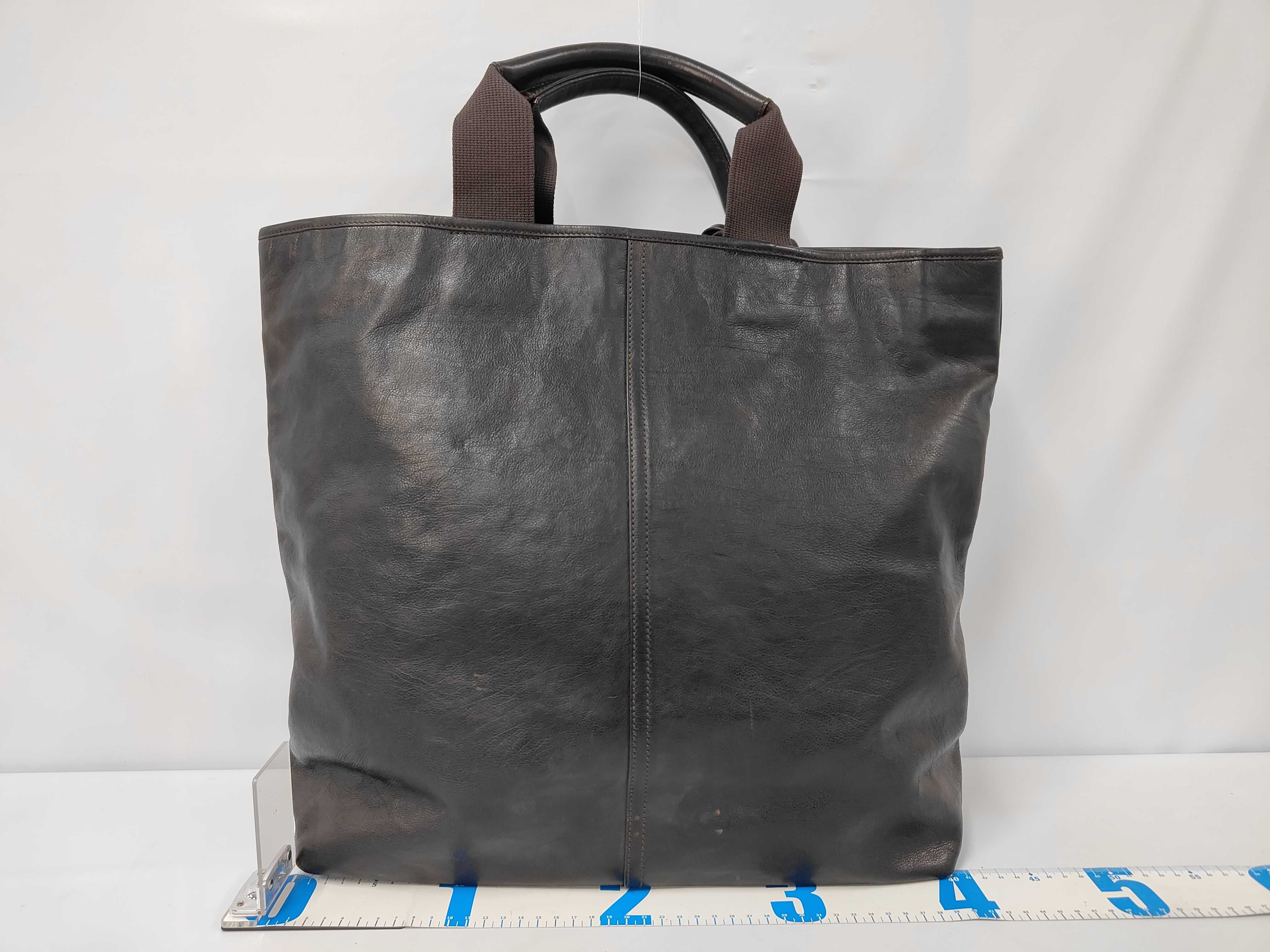 leather handbag — view 2