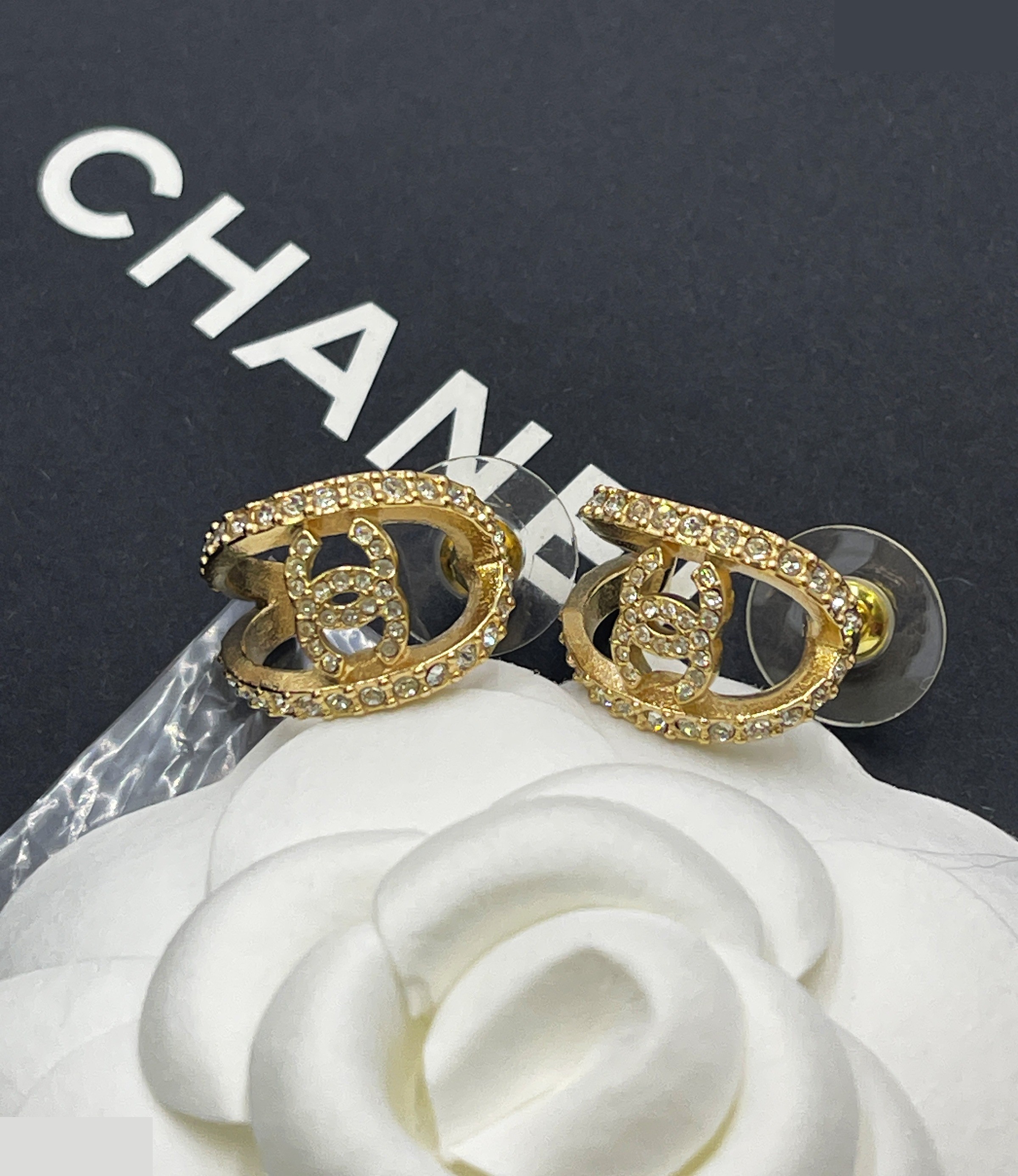 Icon Series (Precious Metal) Earrings - Unused — view 4