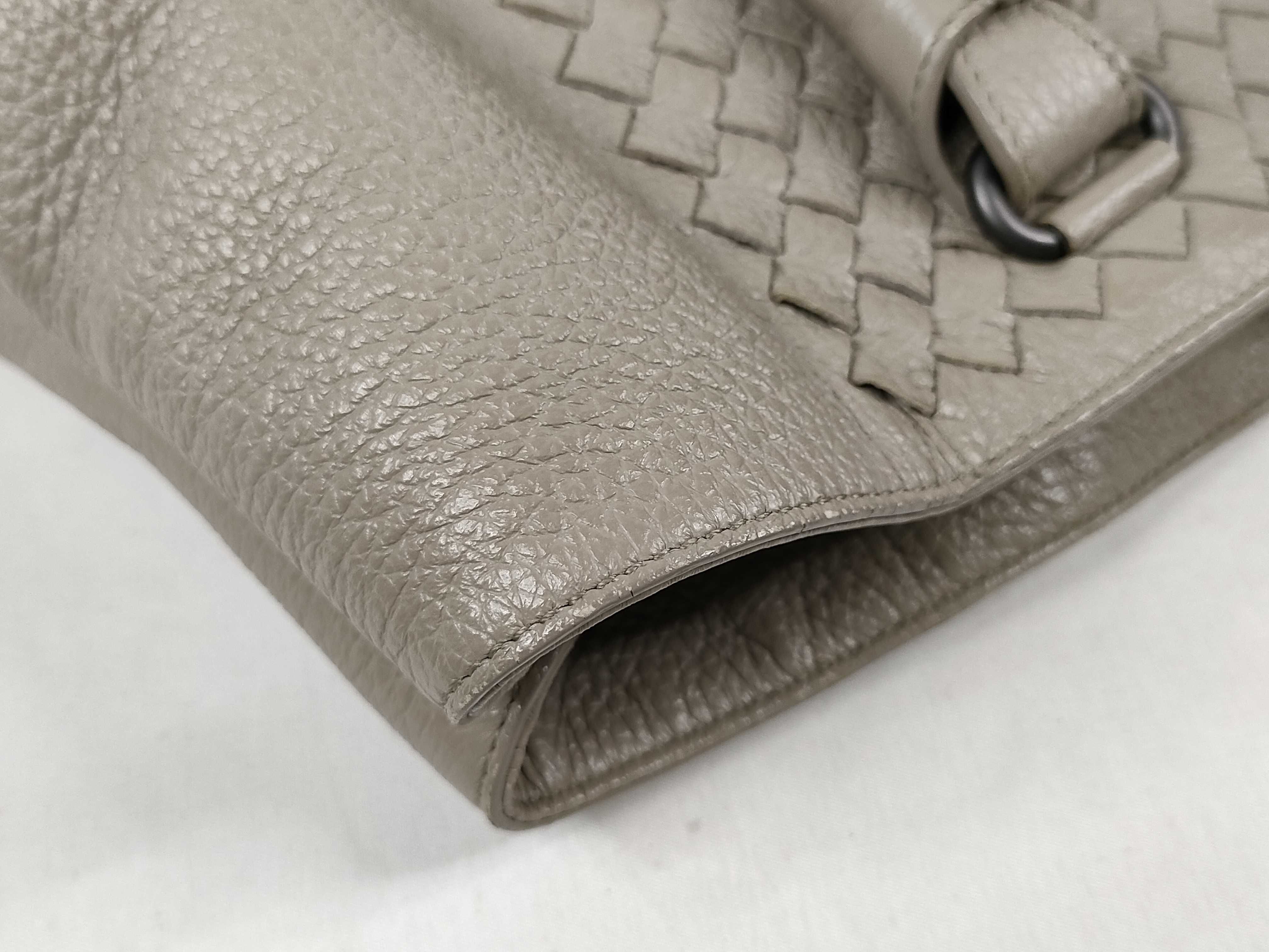 Intrecciato Bottega Veneta Intrecciato Leather Tote Bag — view 14