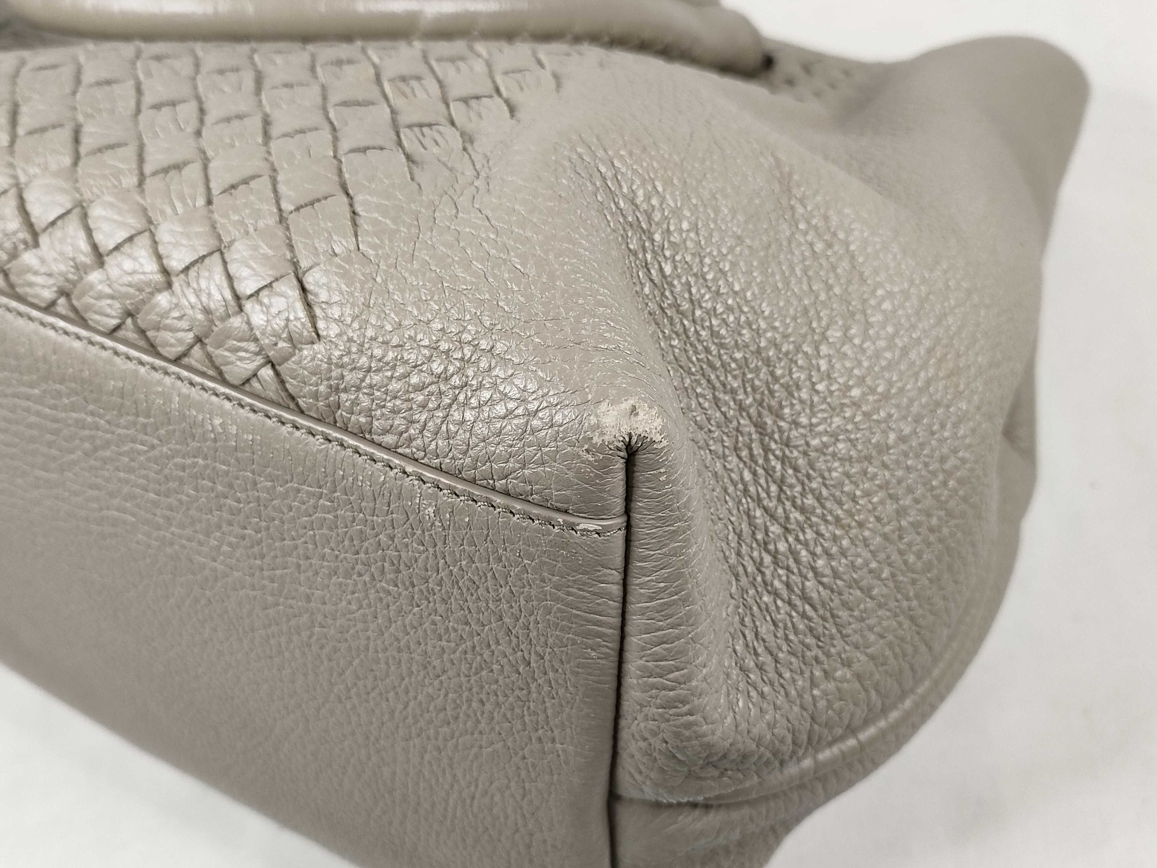 Intrecciato Bottega Veneta Intrecciato Leather Tote Bag — view 6