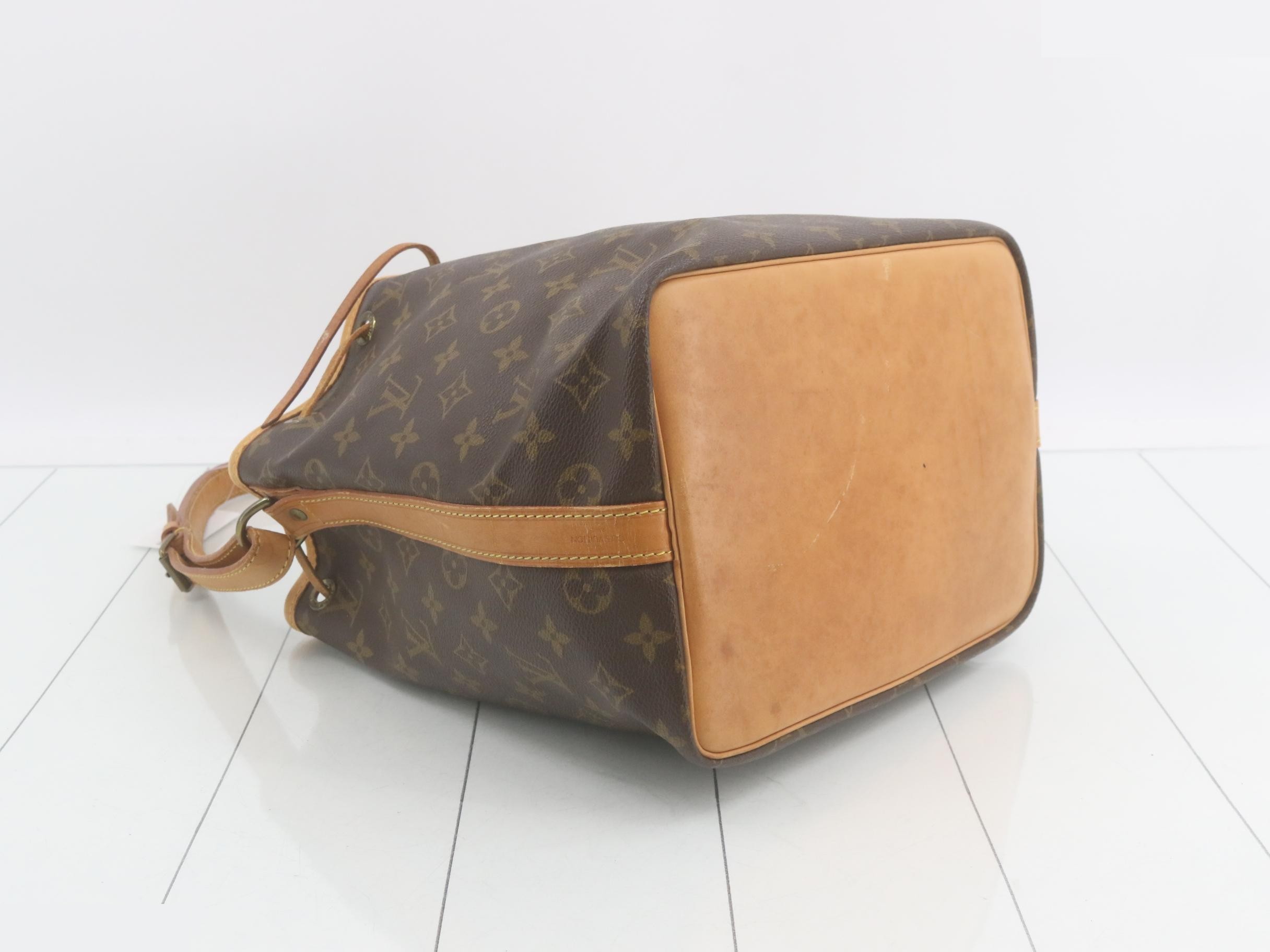 Monogram Petit Noé (old model) shoulder bag — view 5
