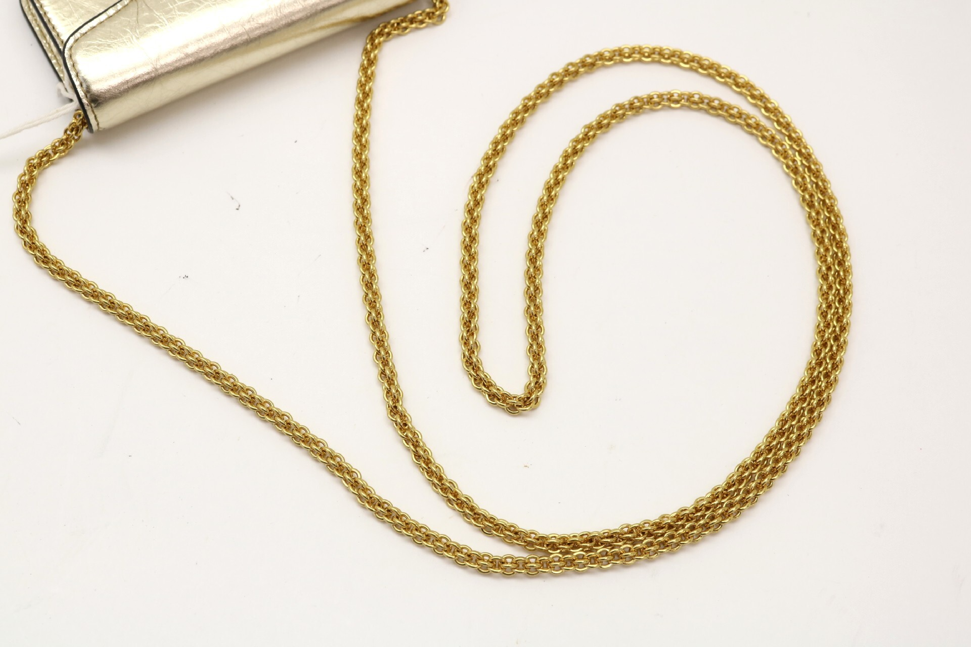 V Logo Chain Shoulder Bag — view 7