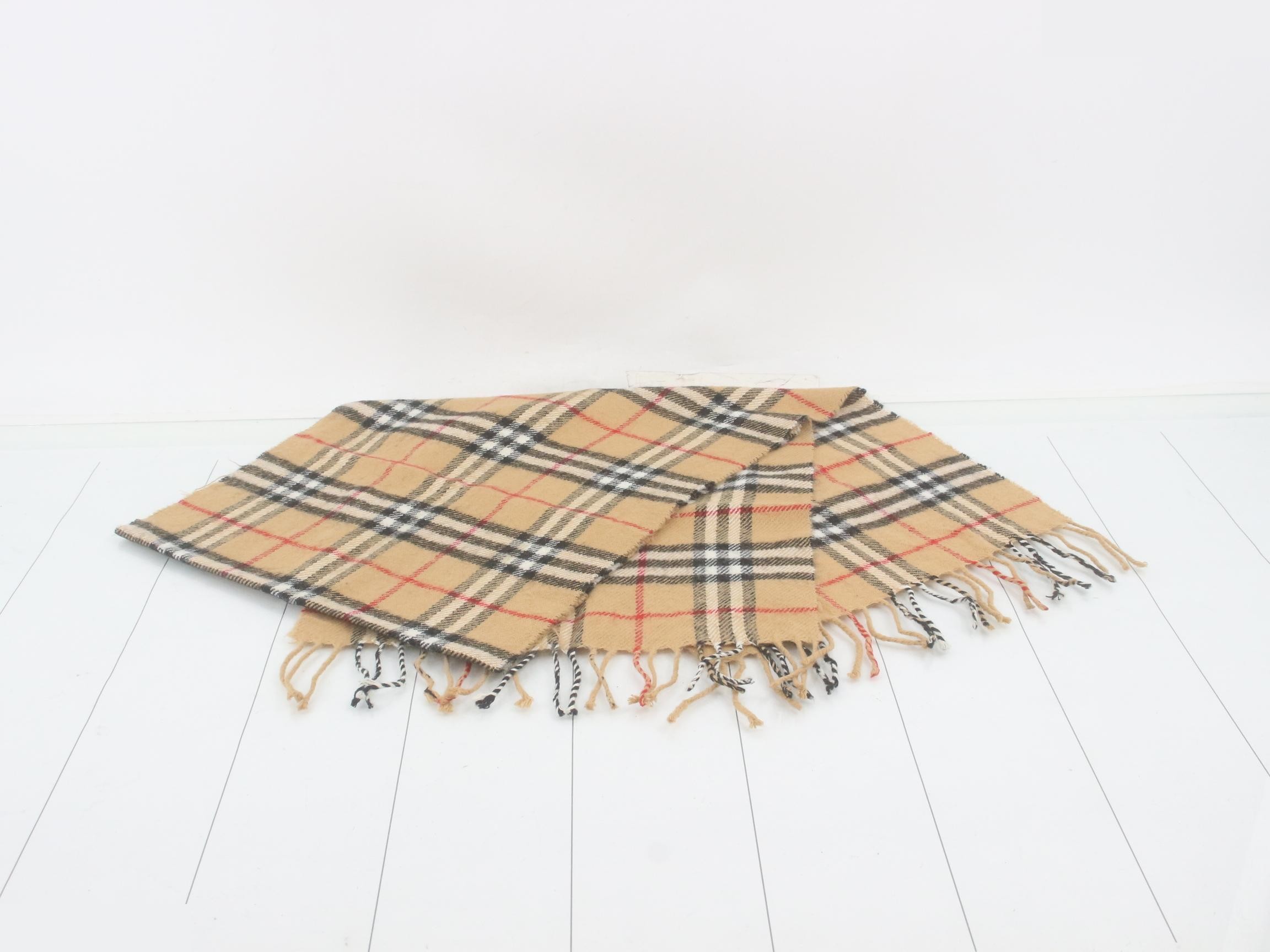 Other lines: Small items, accessories, and scarves — view 3