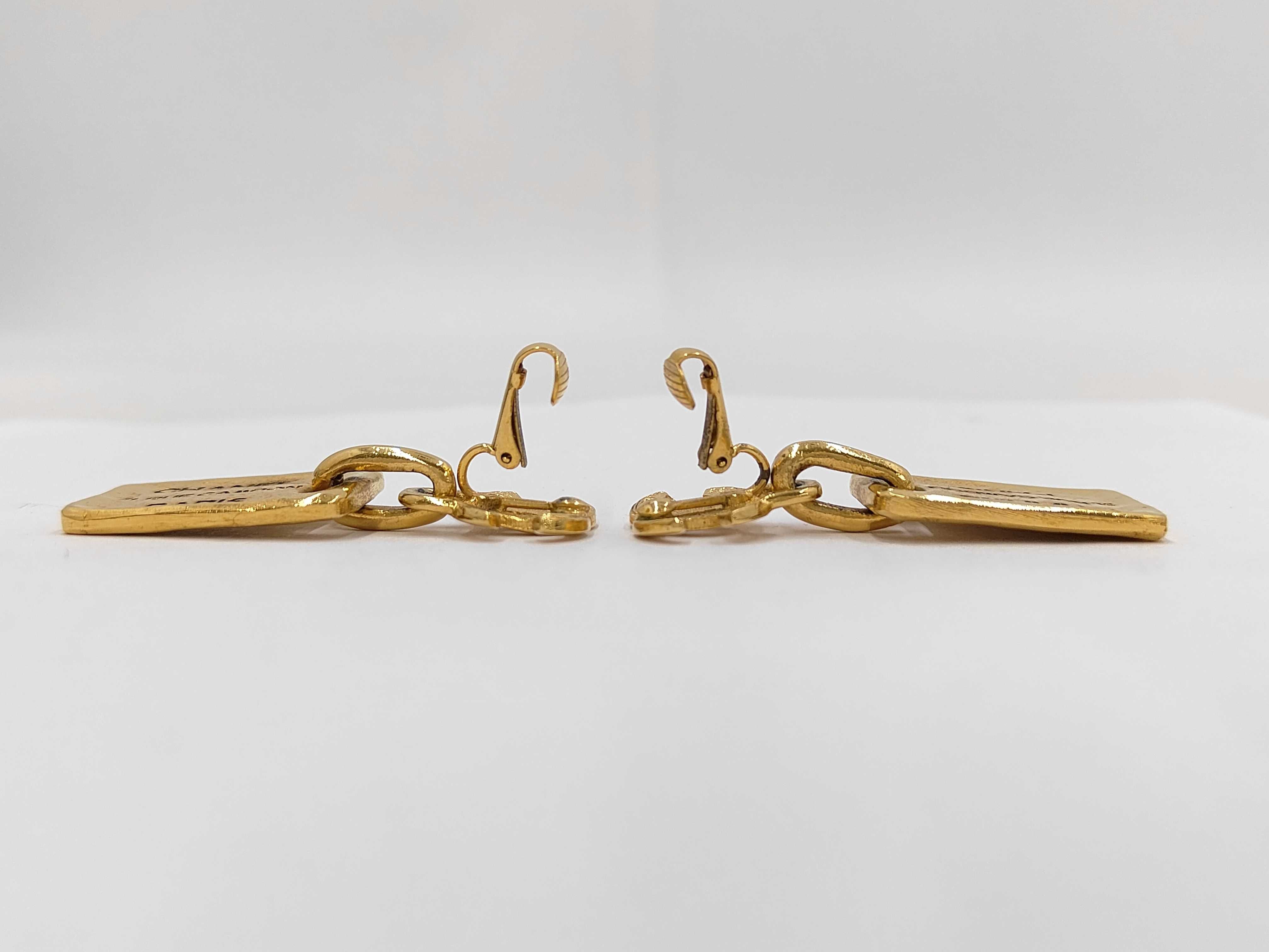 Cambon Plate Coco Mark Earrings GP Earrings — view 3