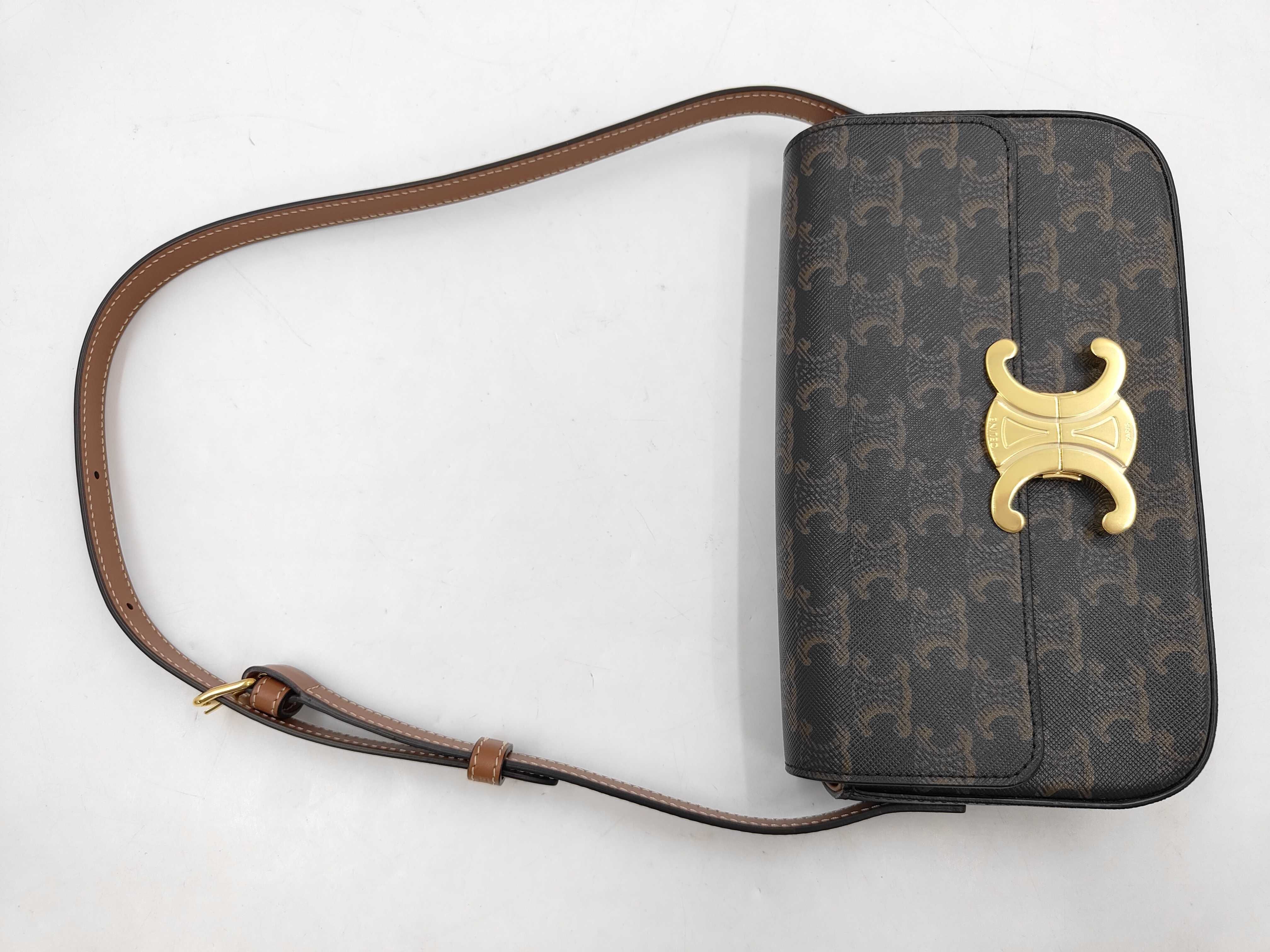 Triomphe Leather Black Shoulder Bag — view 5