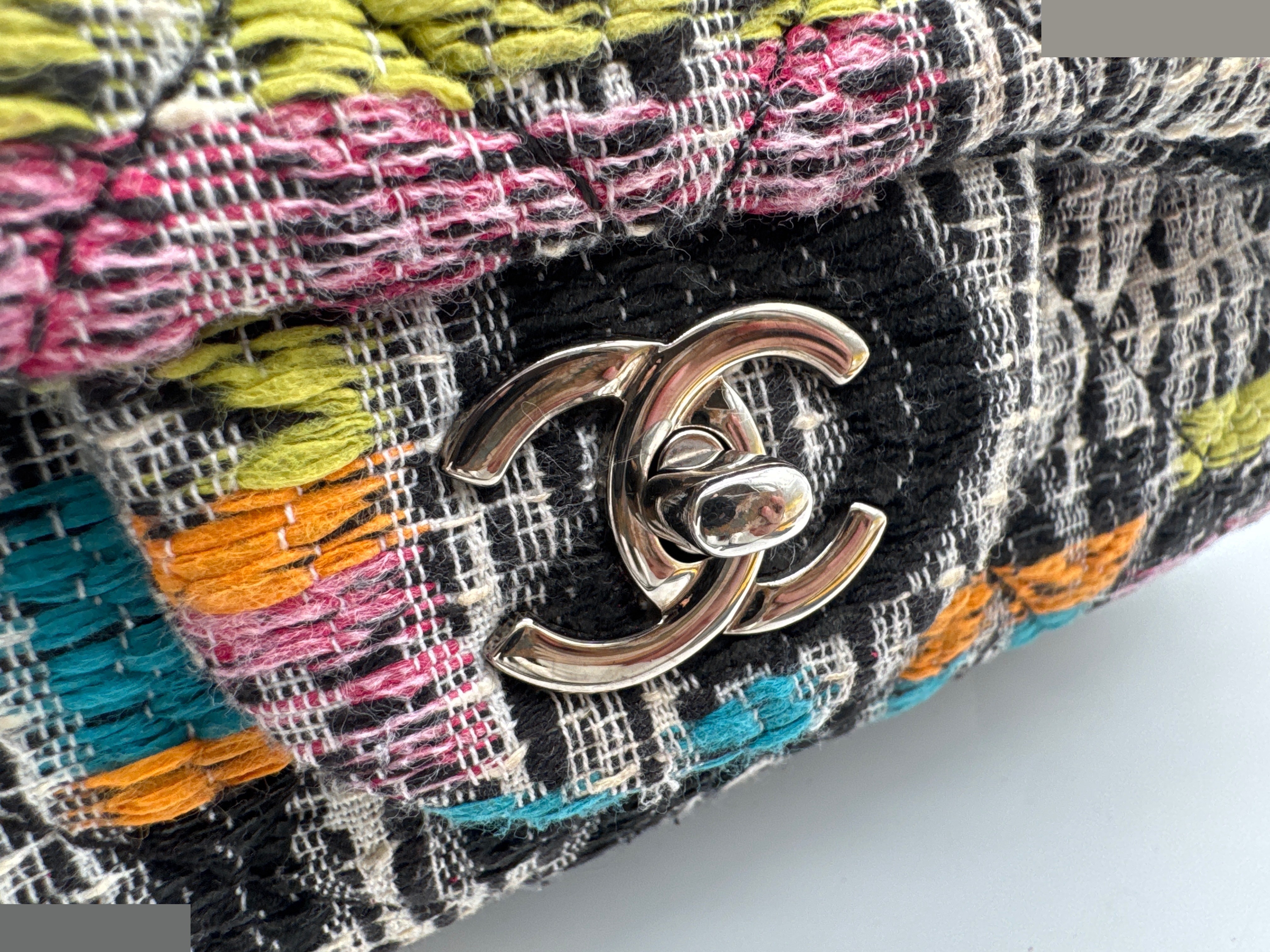 Matelassé Tweed Shoulder Bag — view 12