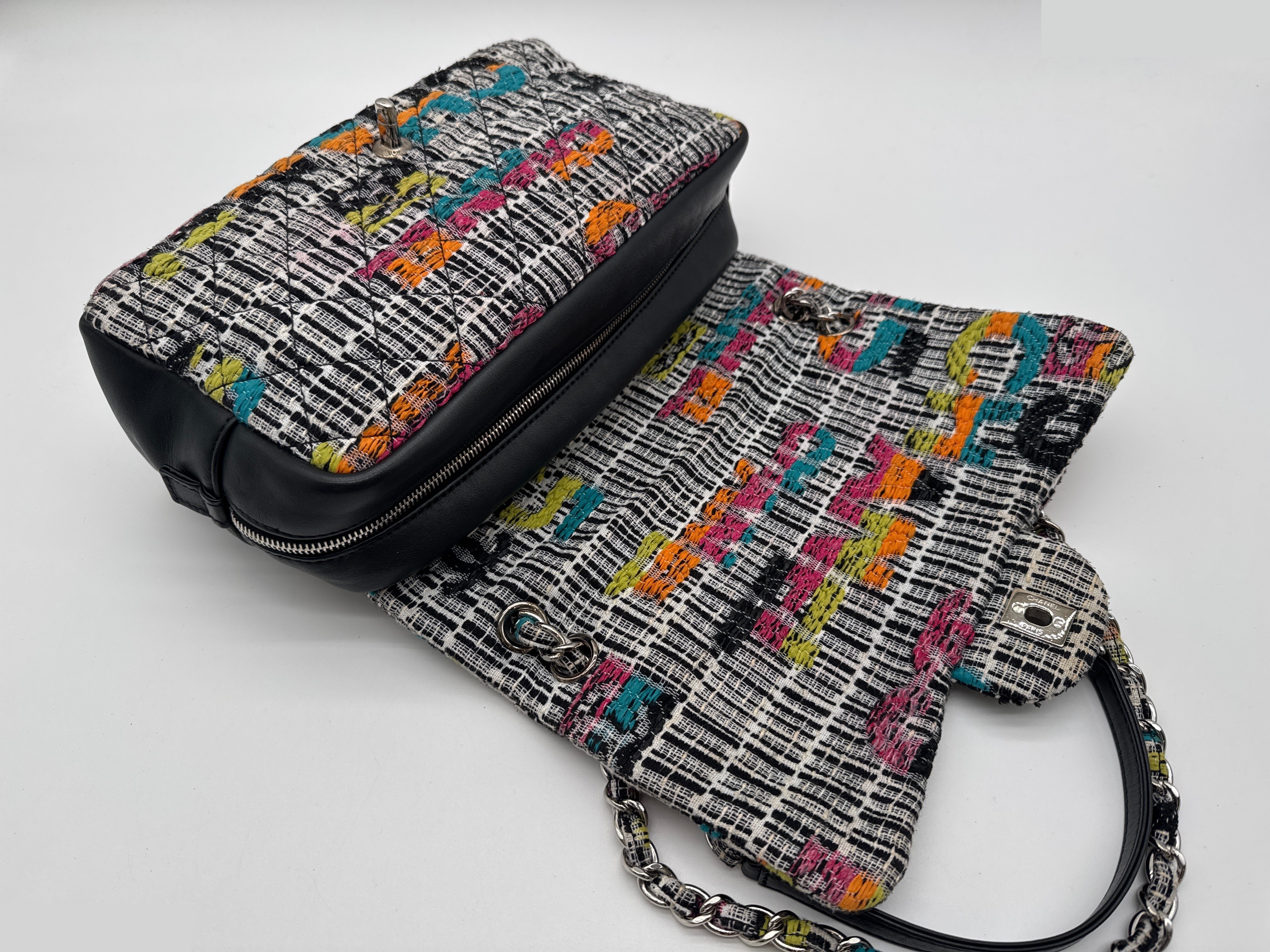 Matelassé Tweed Shoulder Bag — view 7